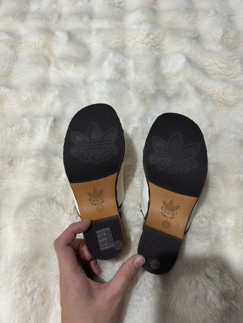 Gucci Guicci Joint printed clogs slippers Size US 5.5 / IT 35.5 - 5 Thumbnail