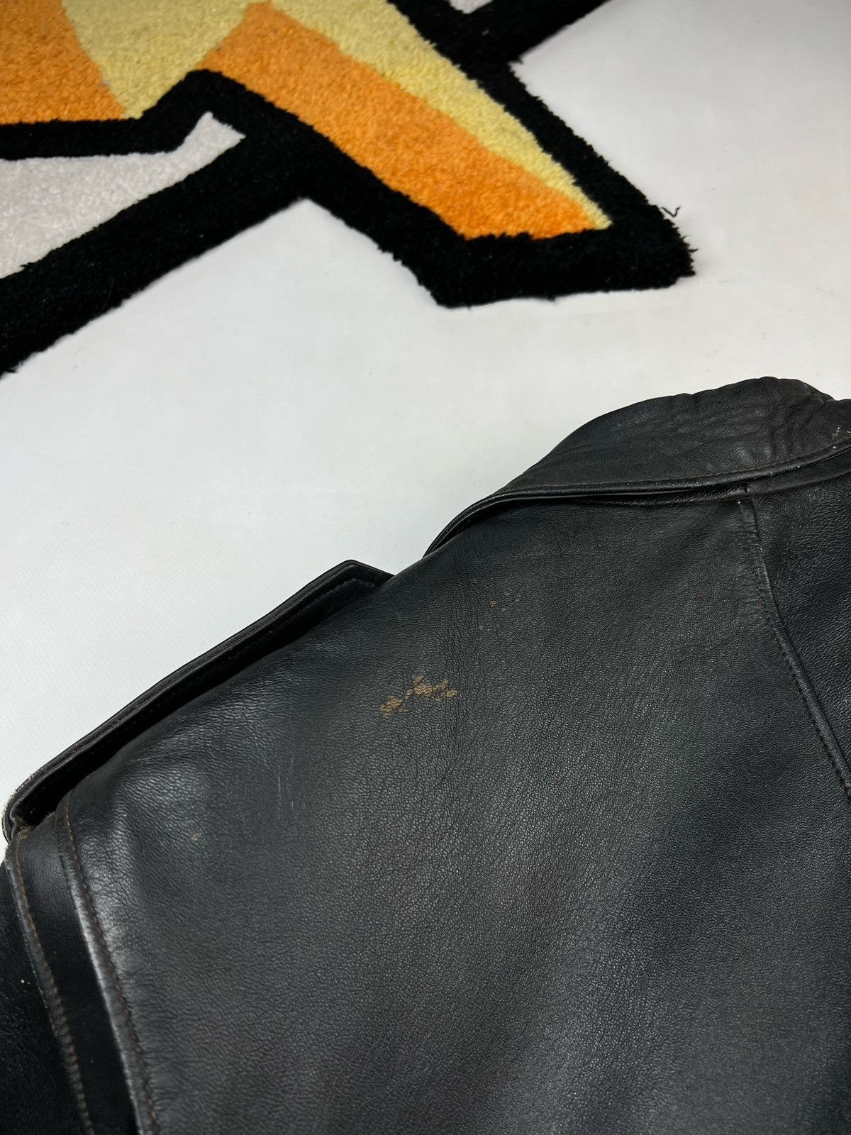 Vintage Vintage Perfecto Leather Jacket Distressed Size US XL / EU 56 / 4 - 21 Thumbnail