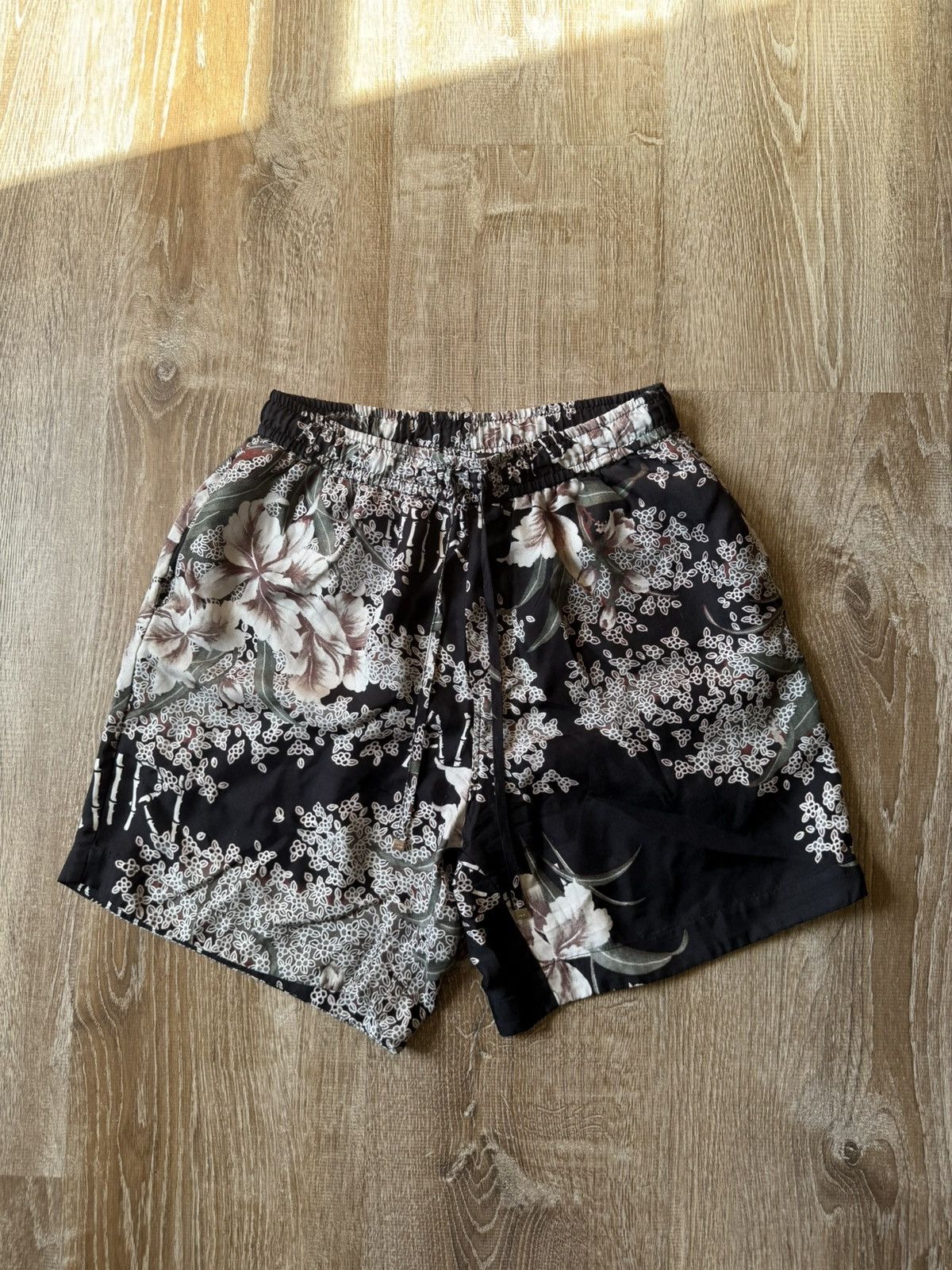 Amiri Amiri Silk Shorts Floral Size US 30 / EU 46 - 1 Thumbnail