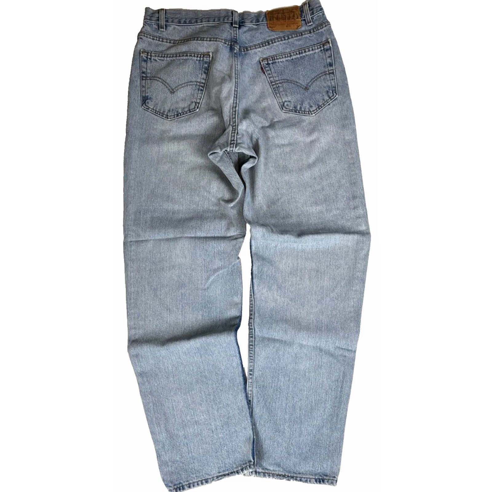 Levi's VINTAGE Levi's 550 Jeans Relaxed Fit Men’s Jeans Blue 34x33 5-Pocket Denim Made in USA Men’s Vintage Relaxed Fit Jeans Size US 34 / EU 50 - 2 Thumbnail