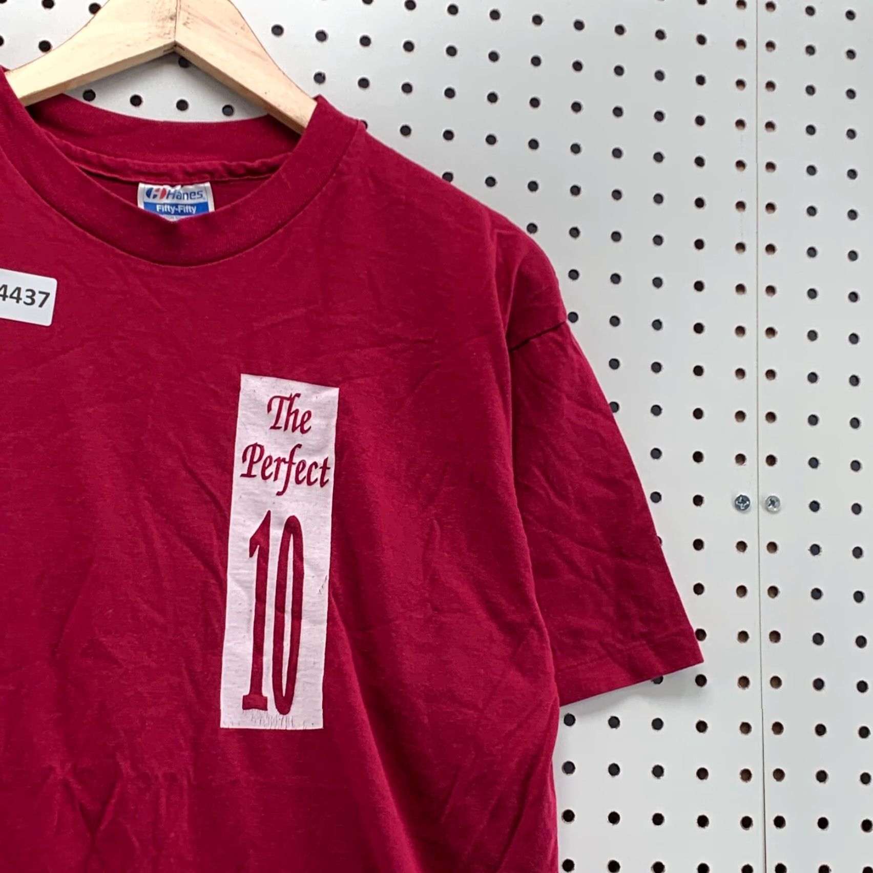 Hanes VINTAGE Hanes T-Shirt The Perfect 10 80s Red L Mens Size US L / EU 52-54 / 3 - 2 Thumbnail