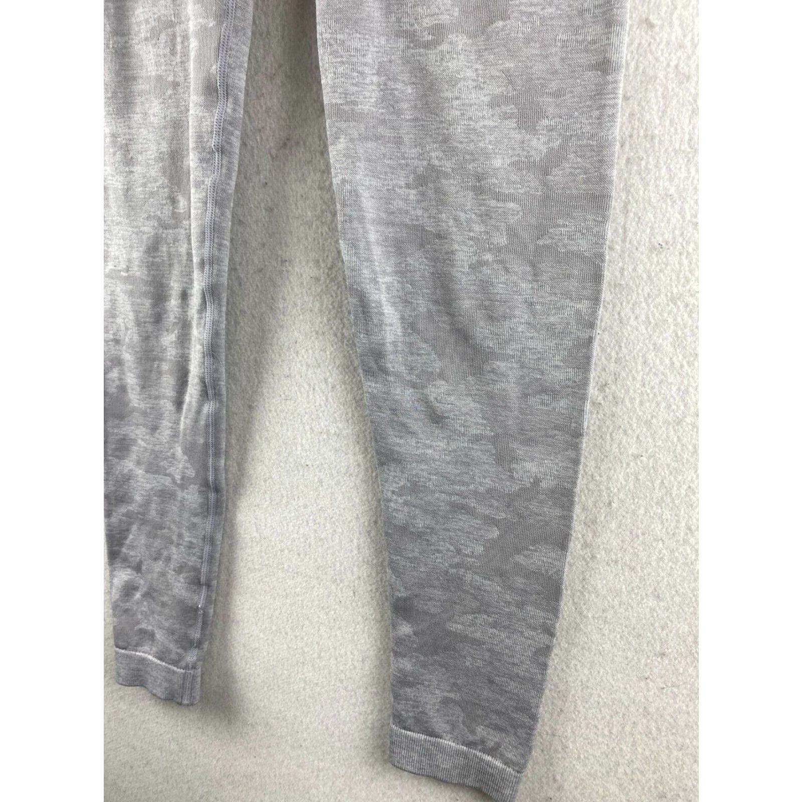 Gymshark Gymshark Leggings Womens XS Gray High Waist Seamless Stretch Compression Active Apparel Womens XS Gray Camouflage Modern Athleisure Size 26" / US 2 / IT 38 - 5 Thumbnail