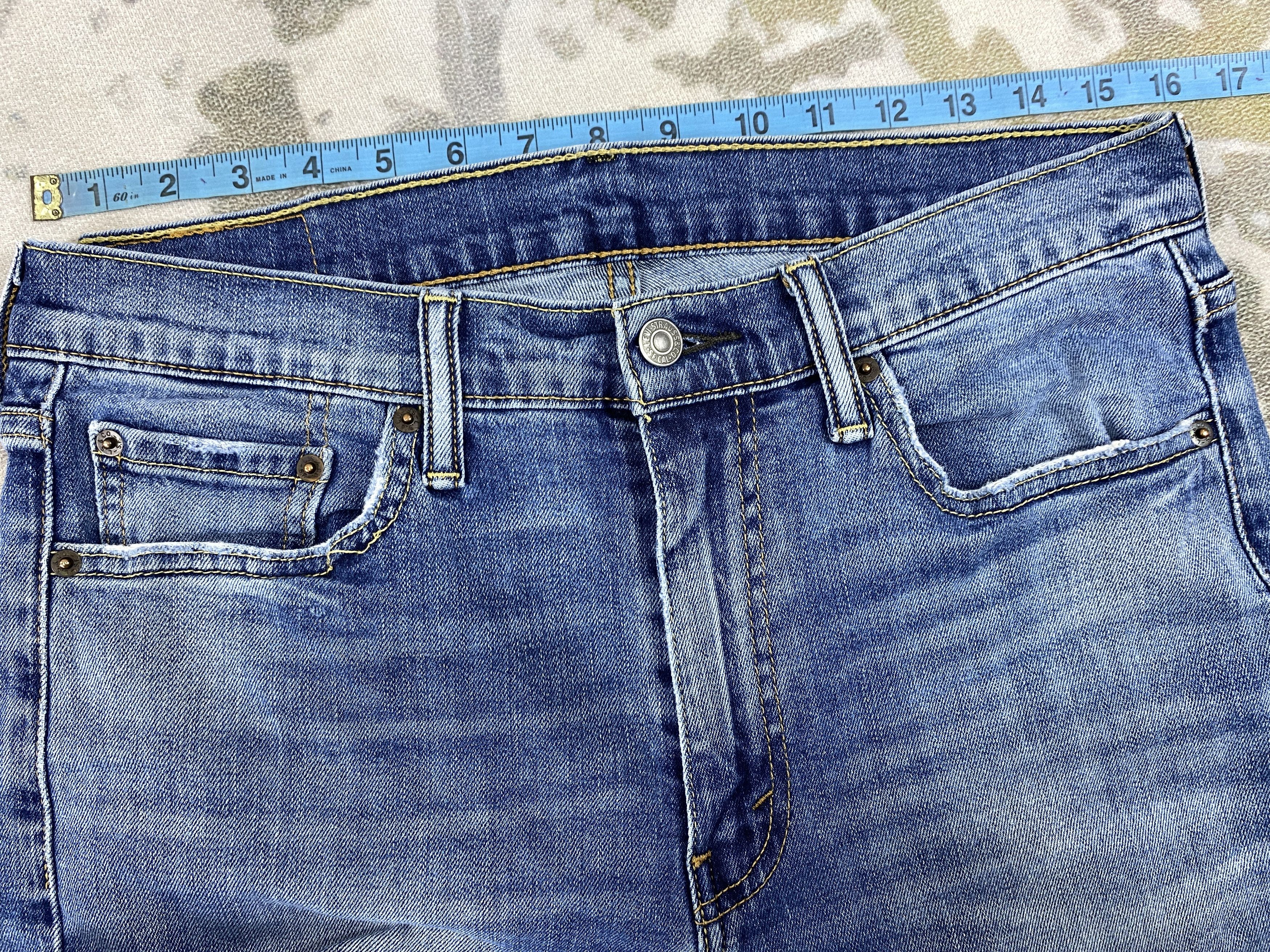 Distressed Blue Levi's 513 Jeans 32x29.5 Denim -SJ123