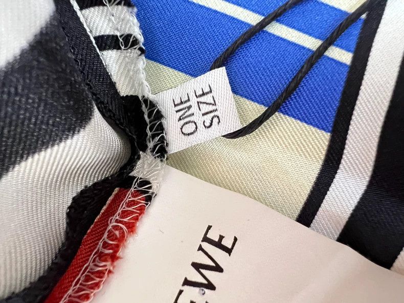 Loewe LOEWE Ms.Short-sleeved shirt Size S / US 4 / IT 40 - 5 Thumbnail