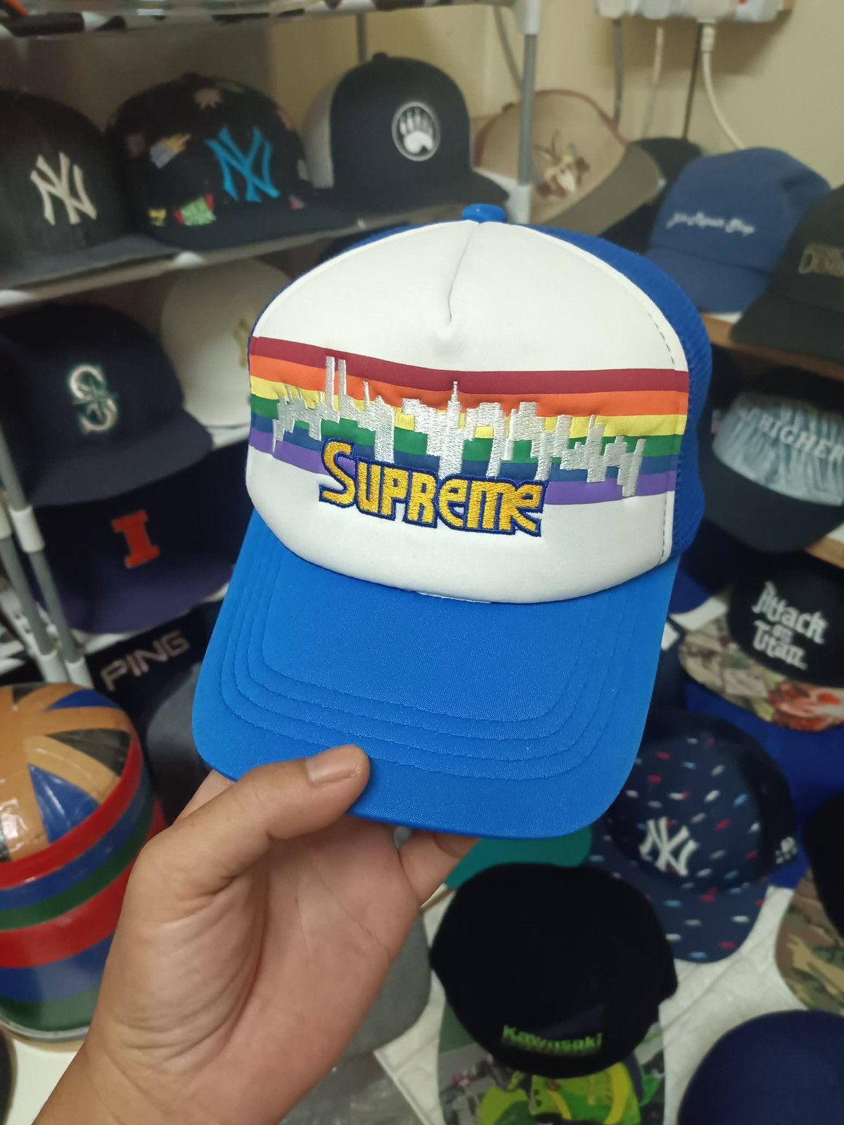 Supreme × Vintage Supreme Skyline 2003 Trucker Hat Size ONE SIZE - 1 Thumbnail