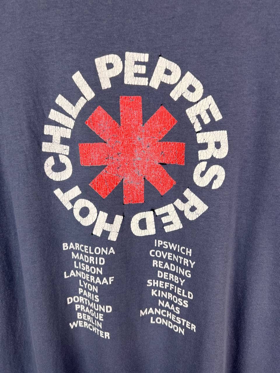 Other Red Hot Chili Peppers vintage band t-shirts size M Size US M / EU 48-50 / 2 - 8 Thumbnail