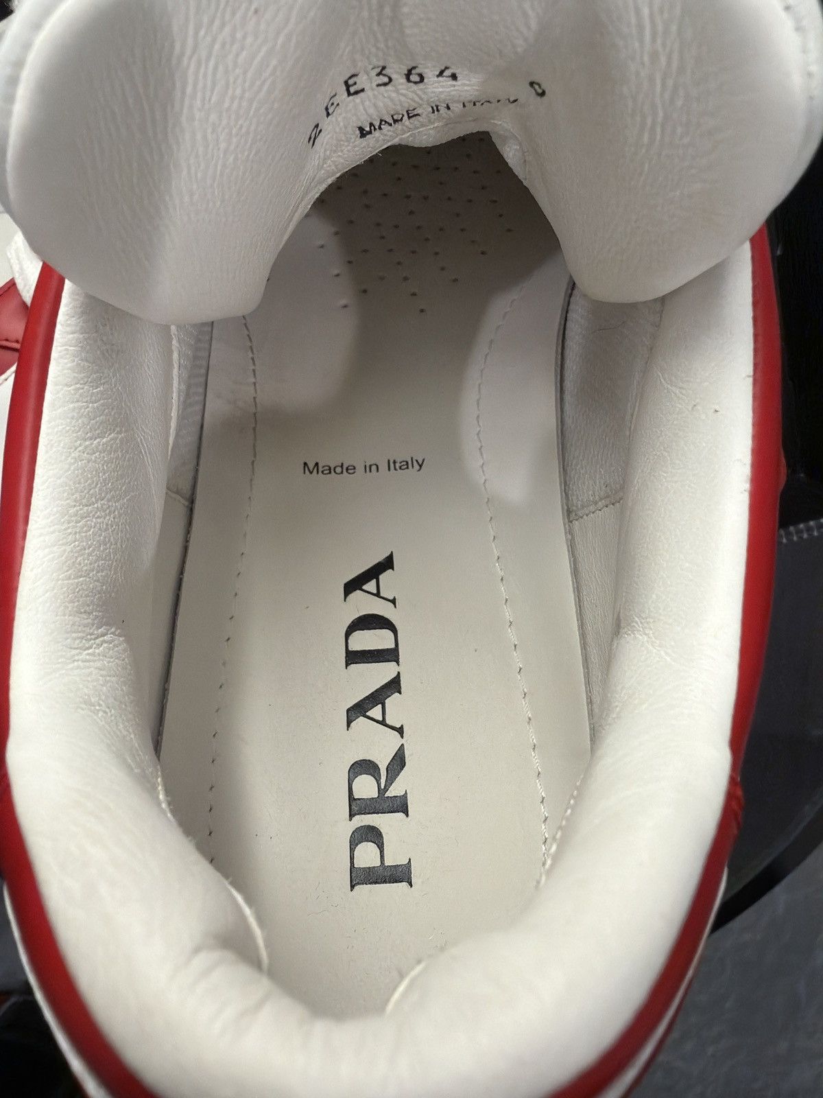Prada Prada Downtown Red/White Size 9 -Excellent Condition Size US 9 / EU 42 - 10 Thumbnail