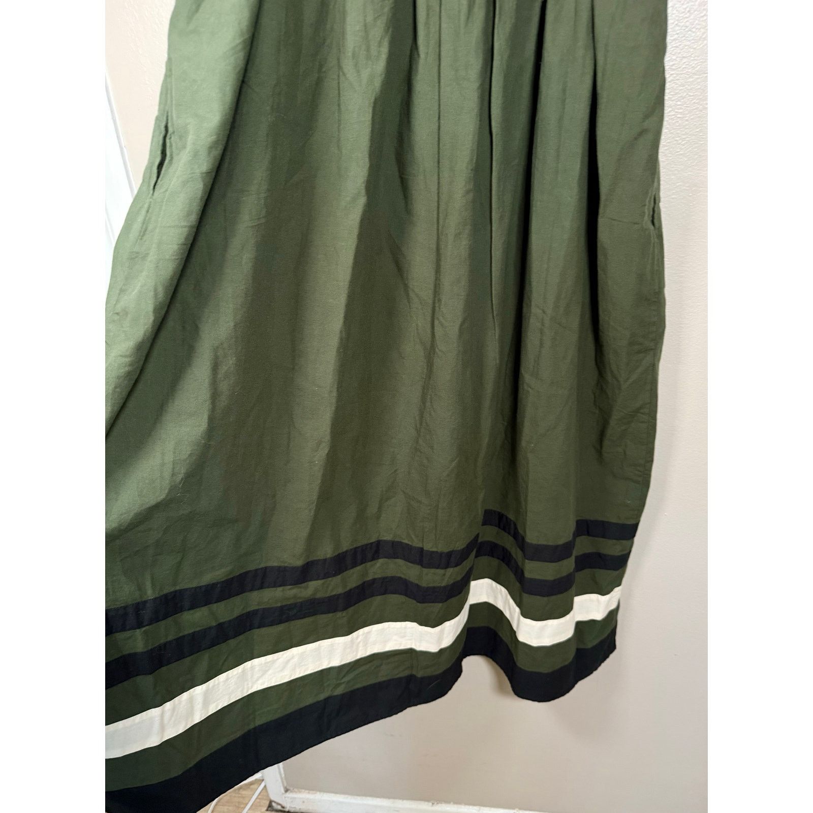 THE GREAT The Great. Horizon Dress in Army size M $295 Size M / US 6-8 / IT 42-44 - 12 Thumbnail