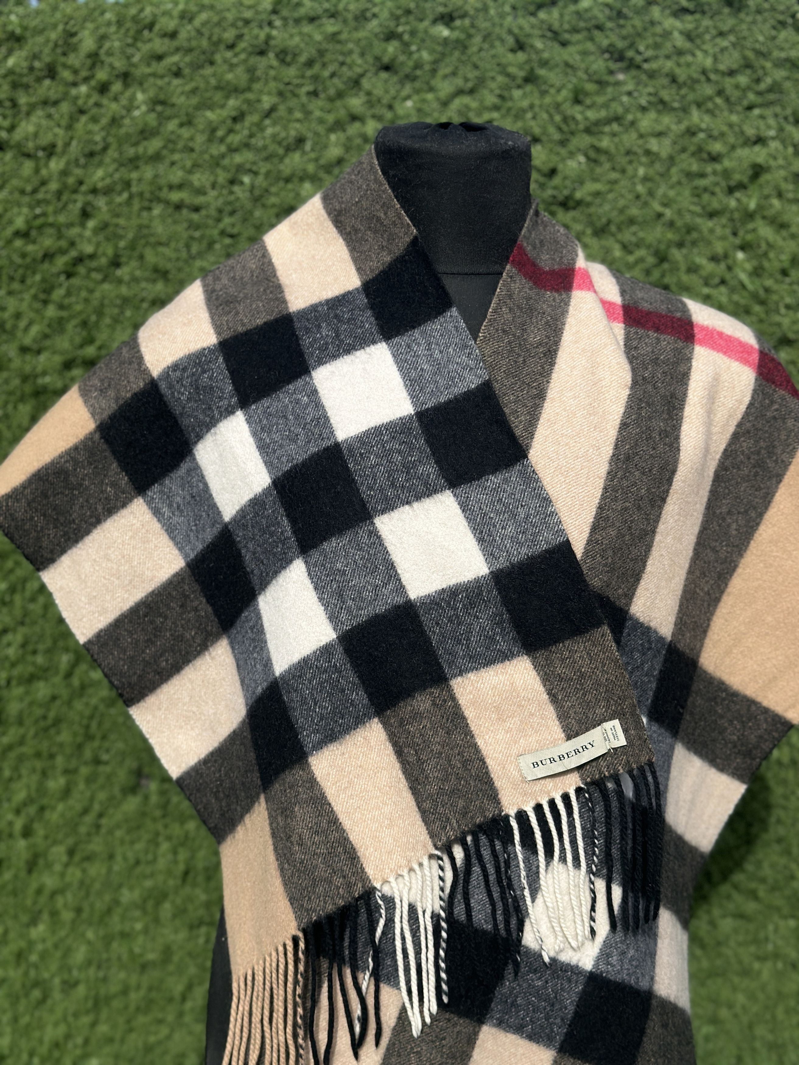 Burberry Burberry 100% Cashmere Classic Check Fringed Scarf 205X37Cm Size ONE SIZE - 7 Thumbnail