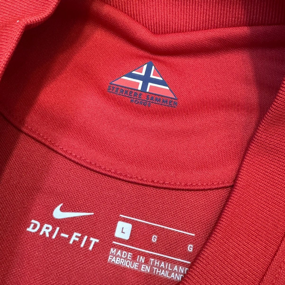 Nike Norway 20/21 home shirt #23 Haaland Size US L / EU 52-54 / 3 - 6 Thumbnail