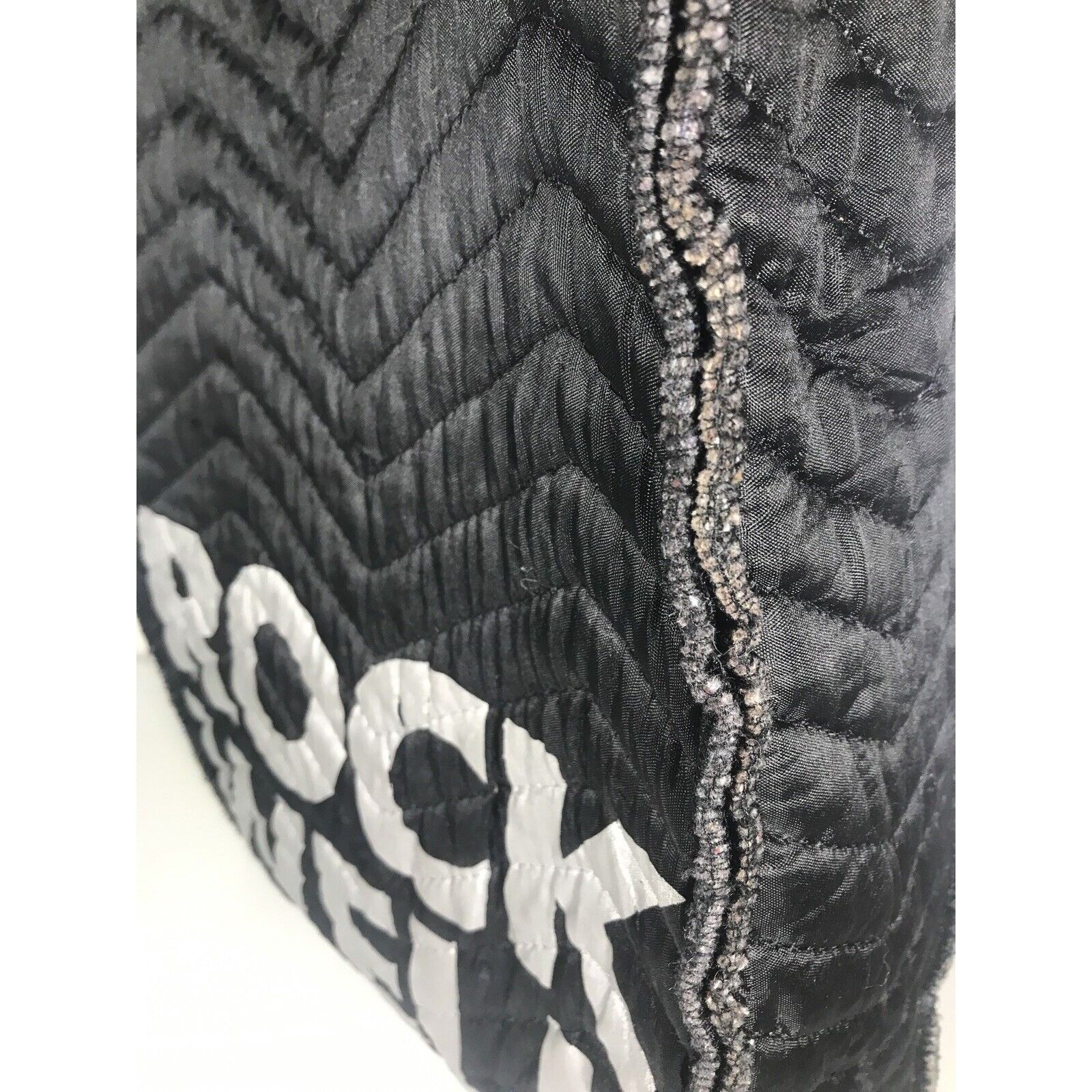 Other Heavy Quilted Reversible Rough-Cut Rock Well Black and Silve Size ONE SIZE - 3 Thumbnail