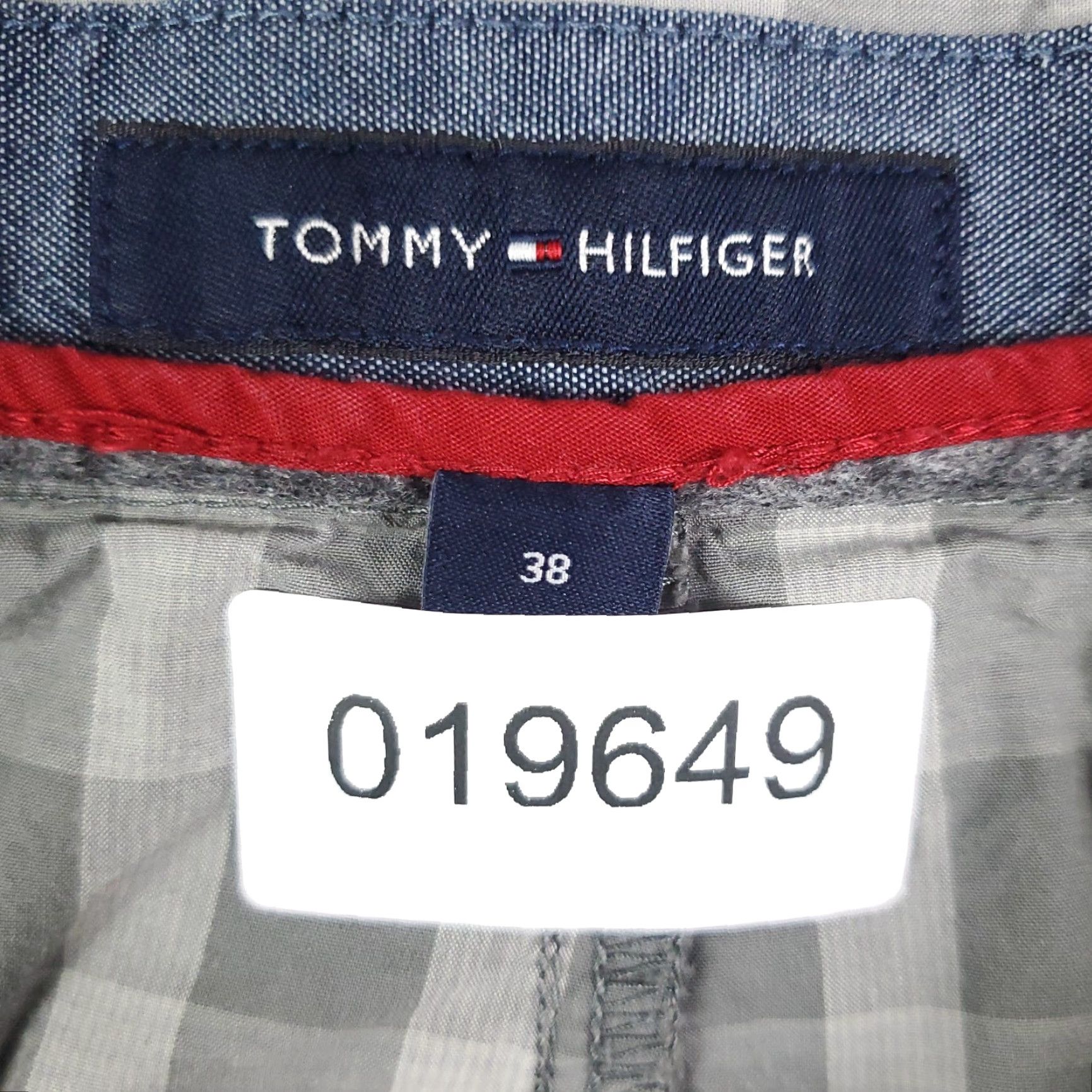 Tommy Hilfiger VINTAGE Tommy Hilfiger Shorts Mens Size 38 Flat Front Chinos Gray Plaid Casual Size US 38 / EU 54 - 8 Thumbnail