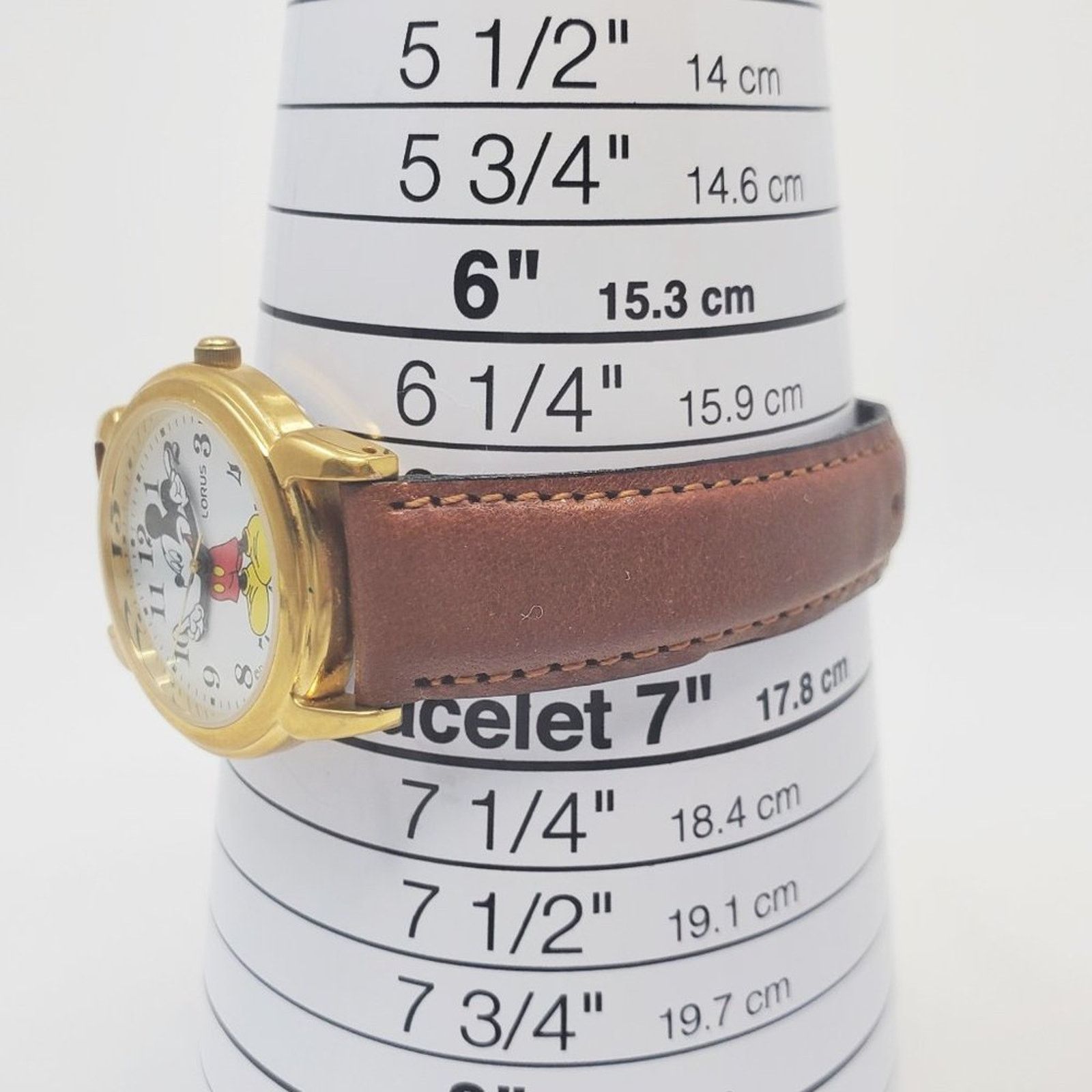 Disney Disney X Lorus Vintage Mickey Mouse Facing Left Gold Watch Size ONE SIZE - 14 Thumbnail
