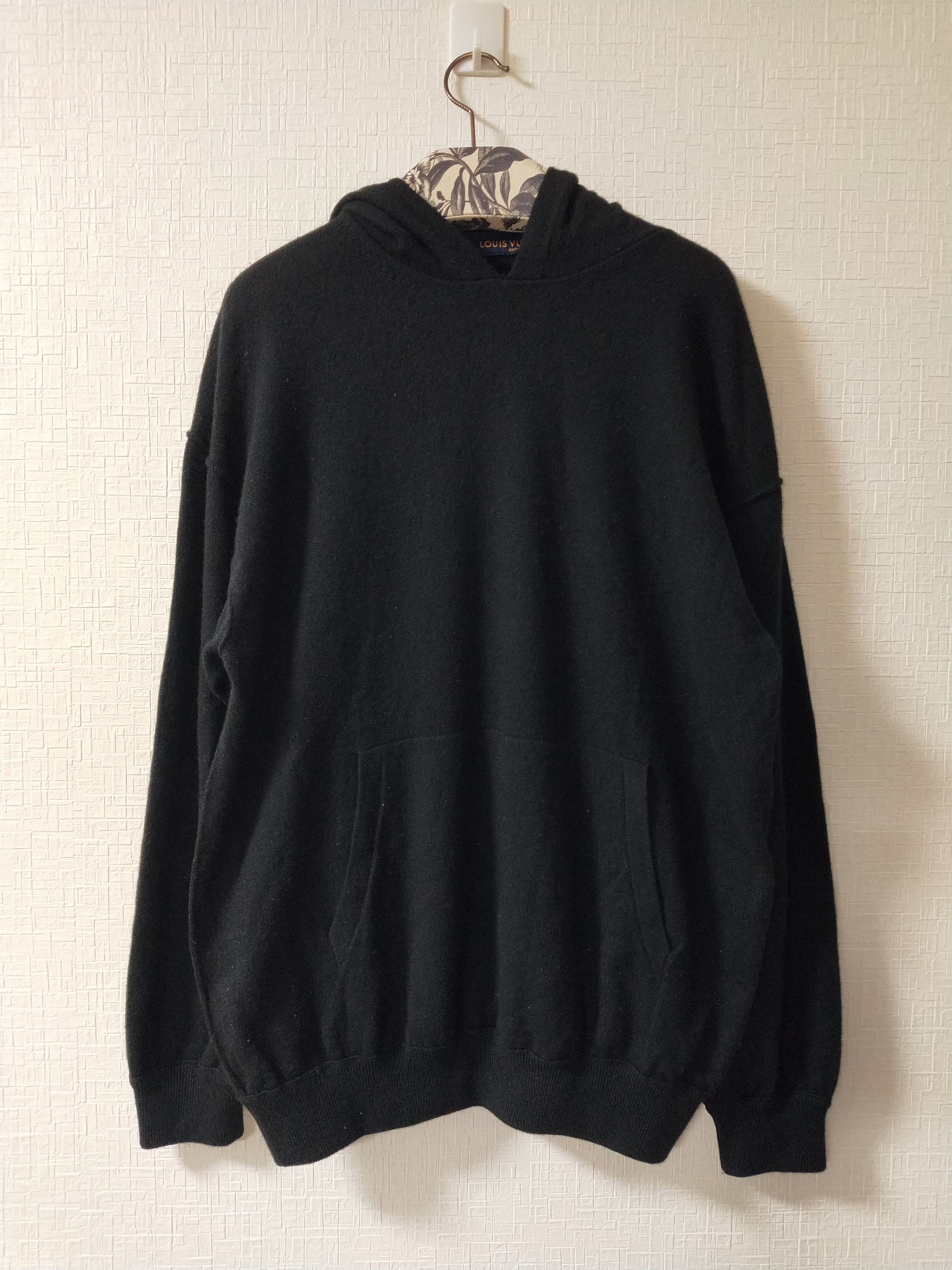 Louis Vuitton Inside Out Cashmere Hoodie Size US L / EU 52-54 / 3 - 1 Thumbnail