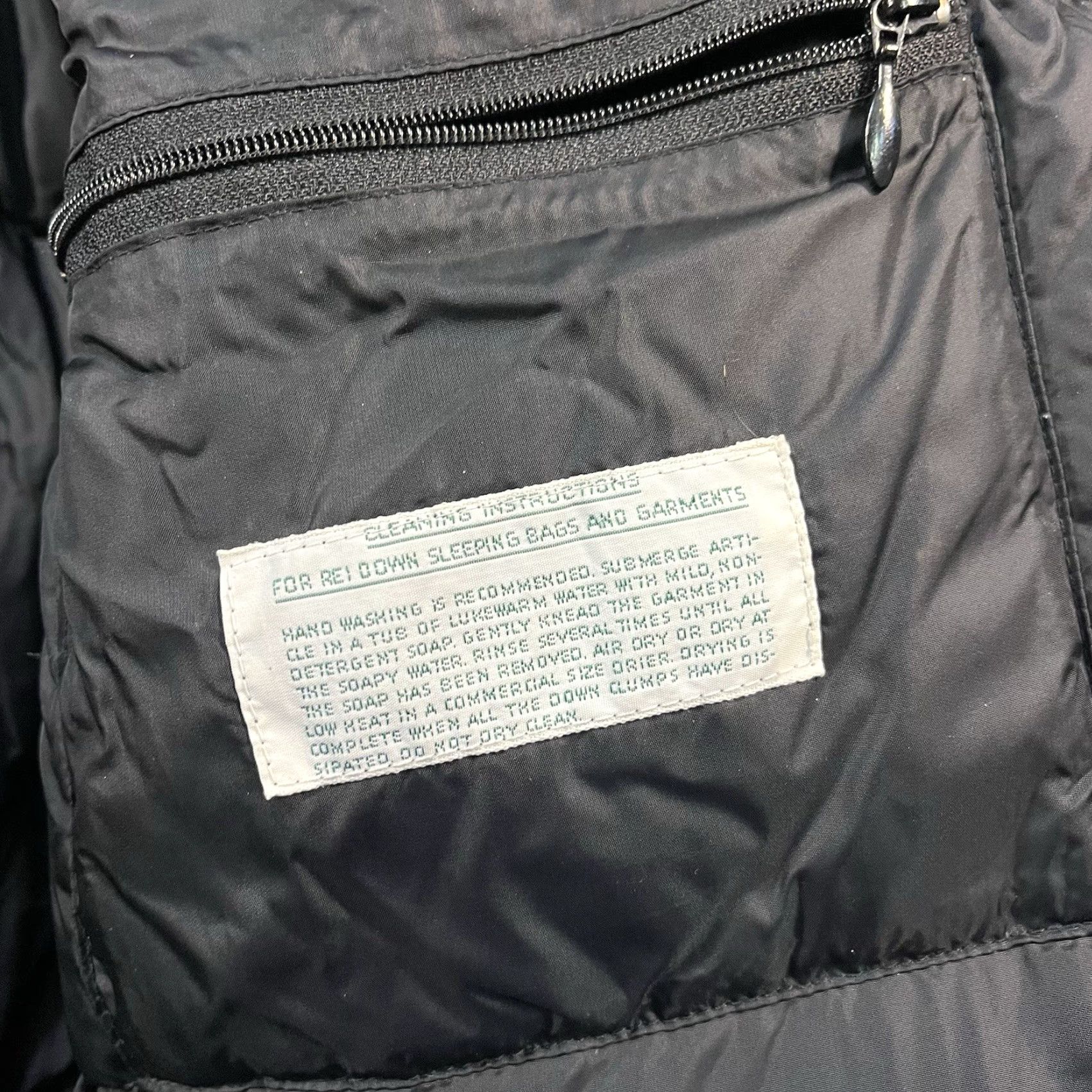 Vintage VINTAGE REI Down Puffer Vest Full Zip Mens XL Burgundy Vest Puffer Full Zip Burgundy REI Men XL Vintage Down Vest Size US XL / EU 56 / 4 - 6 Thumbnail