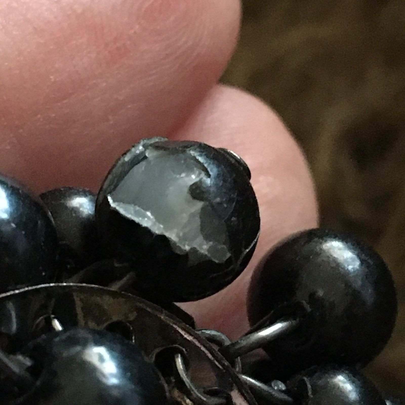 Vintage Vintage blackberry beaded cluster necklace Size ONE SIZE - 10 Thumbnail