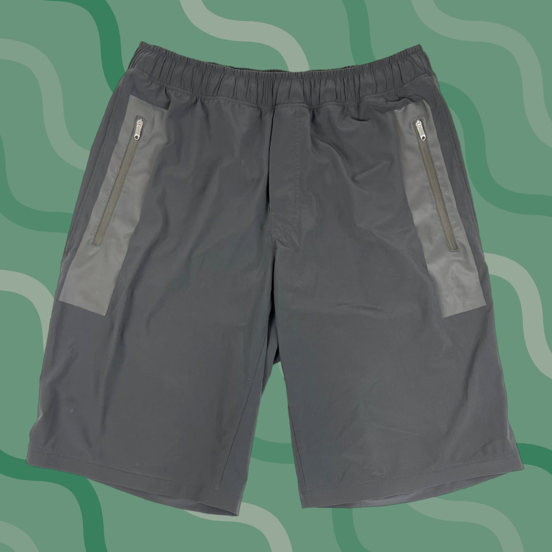 Lululemon LULULEMON Mens Shorts Size 36 Gray Stretch Gym Casual Zip Pockets Regular Fit Size US 36 / EU 52 - 1 Thumbnail