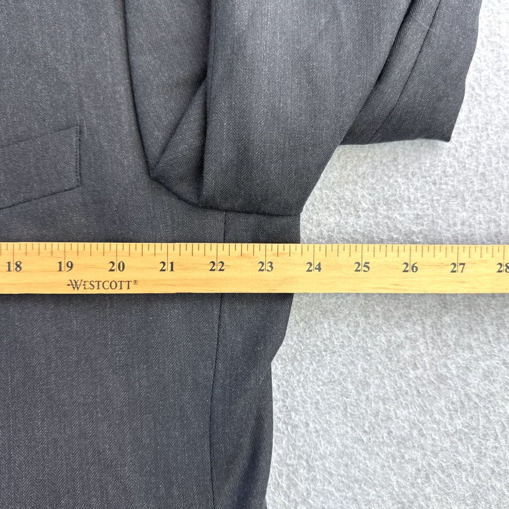 Brooks Brothers VINTAGE? Brooks Brothers 346 Suit Mens 46R Wool Blend Charcoal Gray Blazer Pants Set W42 L29 Two Piece 2 Piece Office Formal Wedding Mens Size 46R - 2 Thumbnail