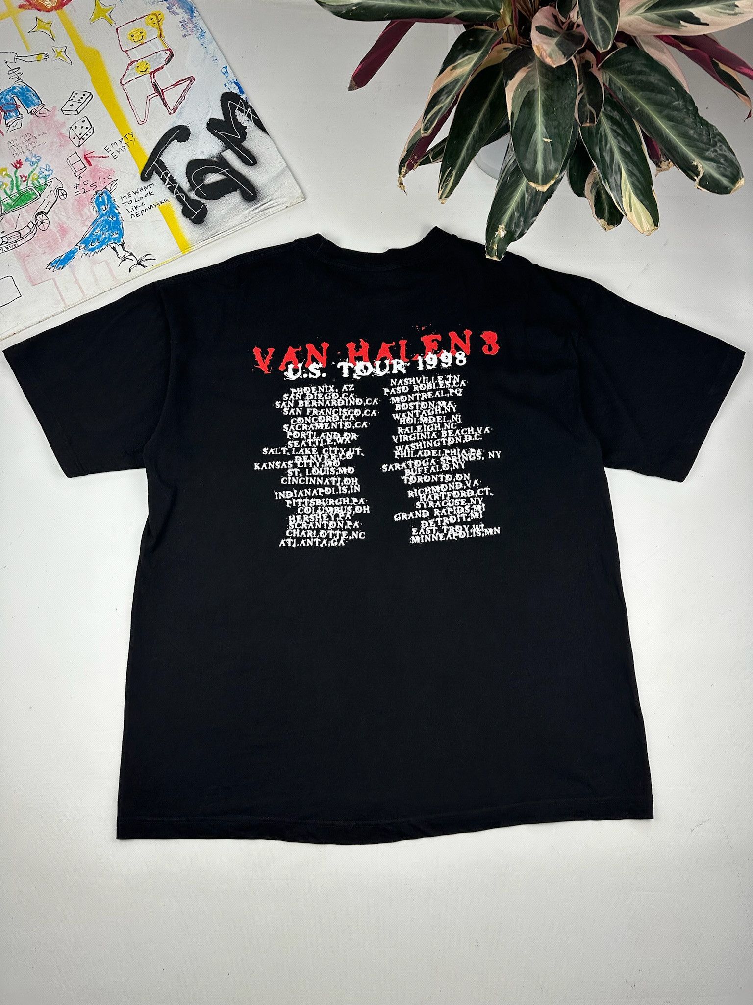 Band Tees Vintage 1998 Van Halen '3 Tour' Band T-Shirt Size XL Size US XL / EU 56 / 4 - 5 Thumbnail