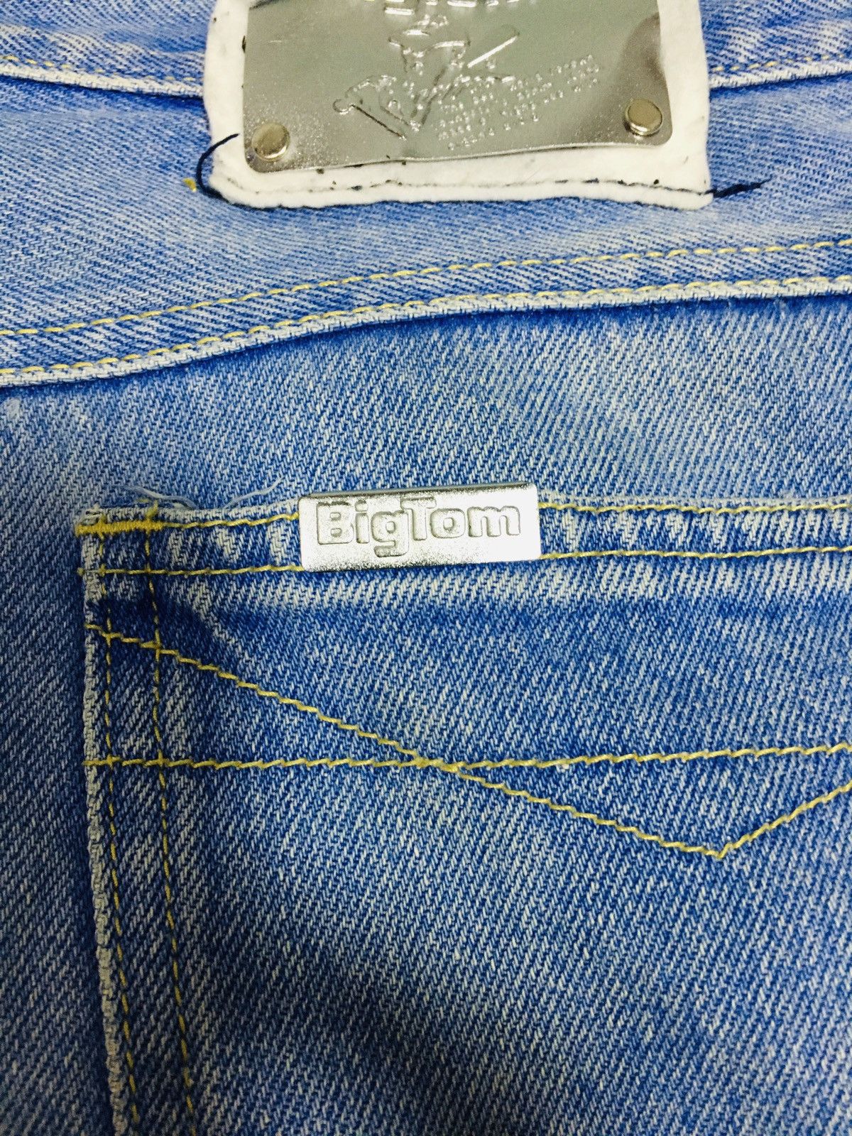 Other Big Tom Distressed Jeans (17) Size US 35 - 18 Thumbnail