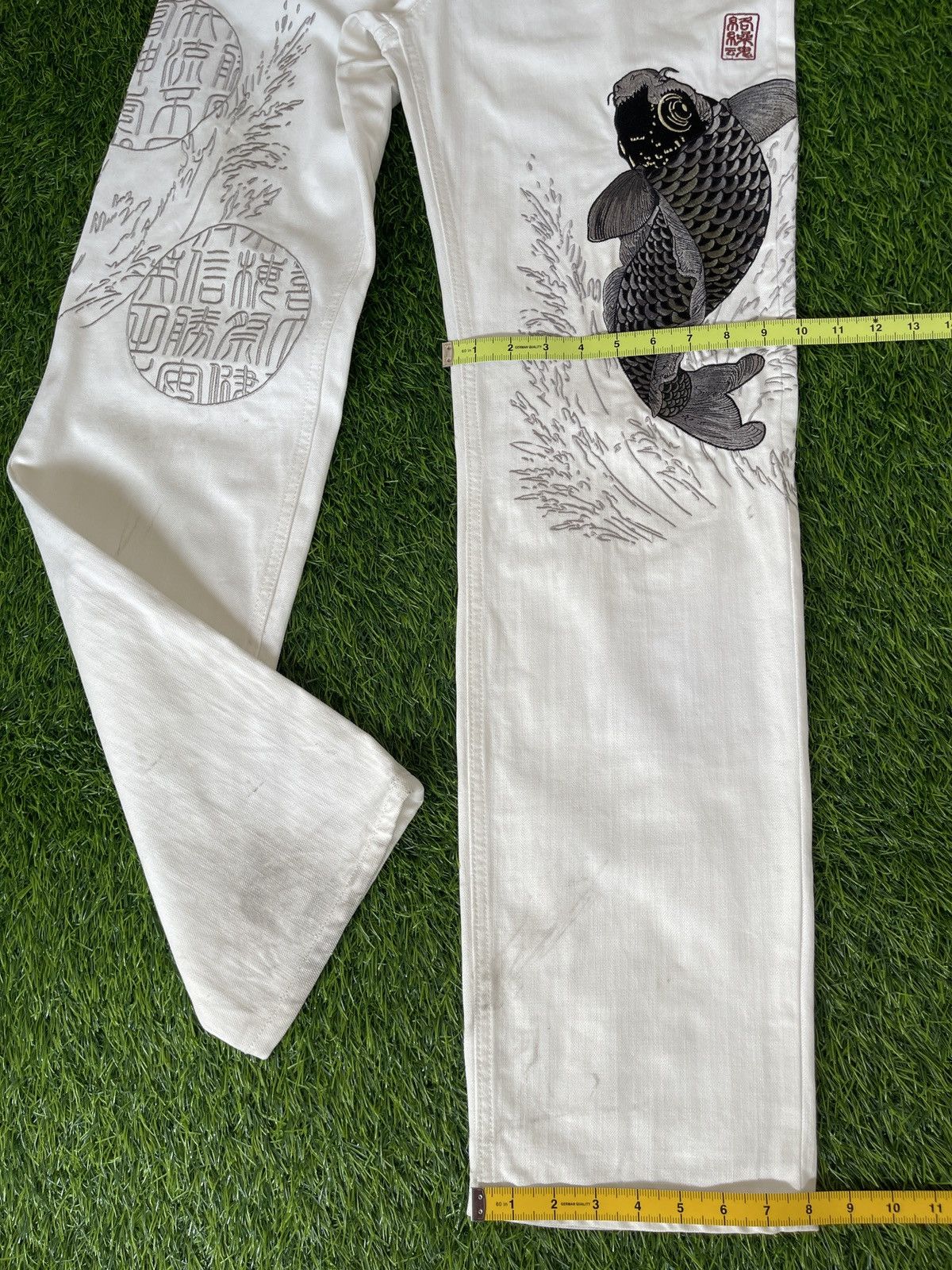 KARA Vintage90s🔥KARAKURI TAMASHI🔥Koi Fish Embroidered Denim Japan Size US 30 / EU 46 - 17 Thumbnail