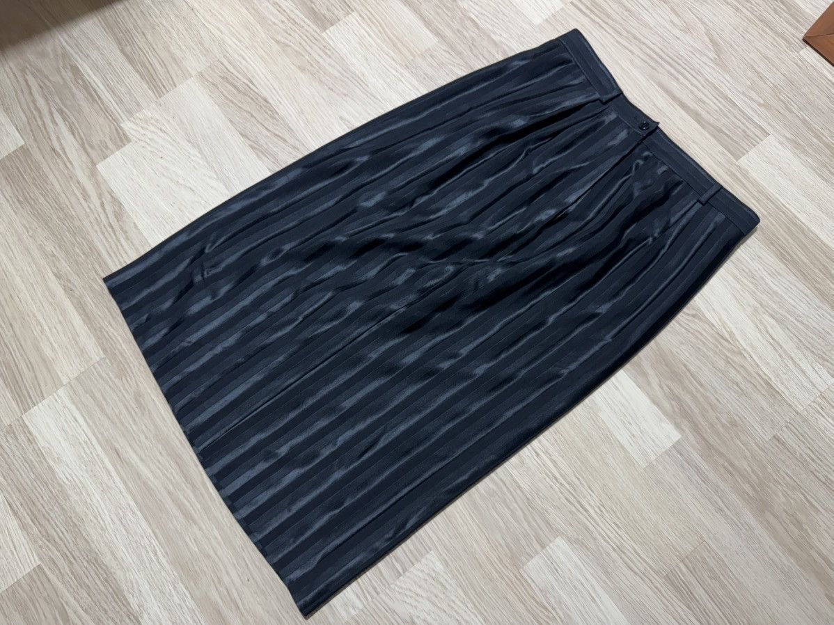 Valentino Valentino Skirt 46/12 Size 32" / US 10 / IT 46 - 9 Thumbnail
