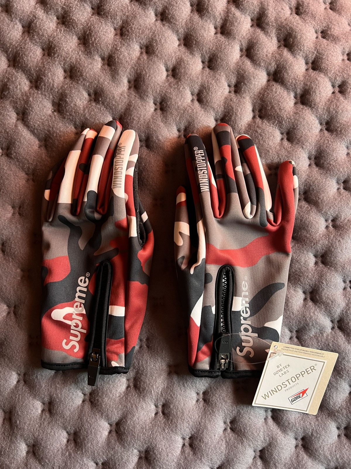 Supreme supreme gloves M Size ONE SIZE - 1 Thumbnail