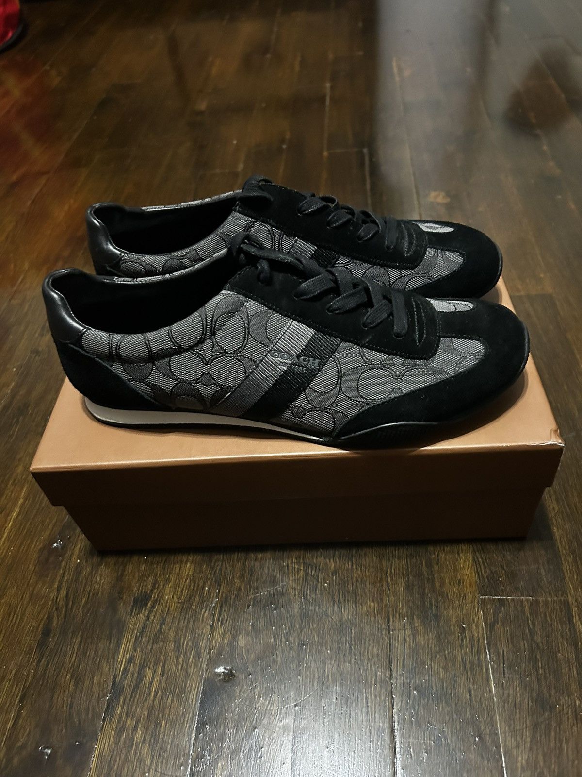 Coach Coach shoes size 10 Size US 10 / EU 43 - 2 Thumbnail