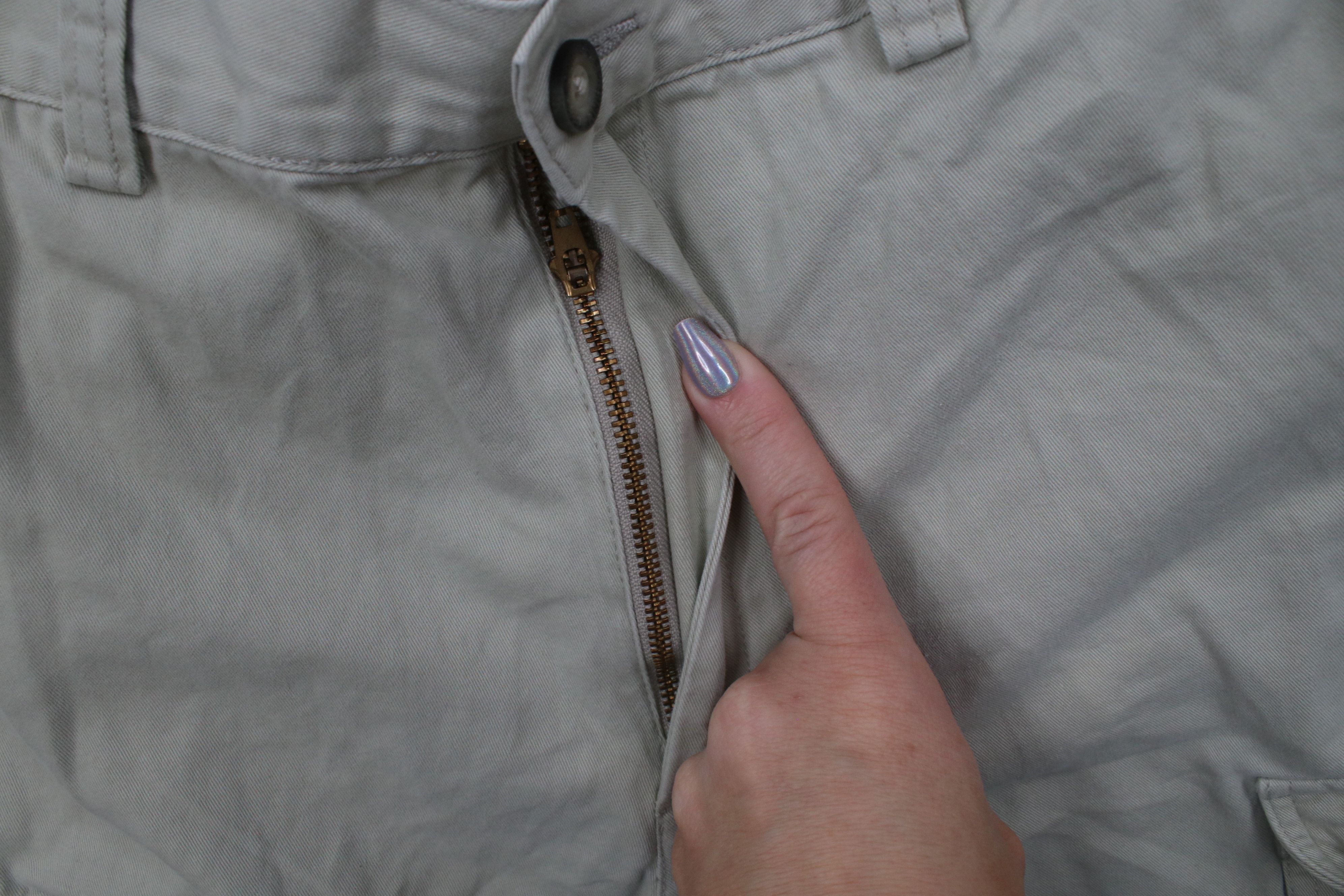 Eddie Bauer Vintage 90s Eddie Bauer Baggy Wide Leg Cargo Pants Stone Size US 34 / EU 50 - 5 Thumbnail