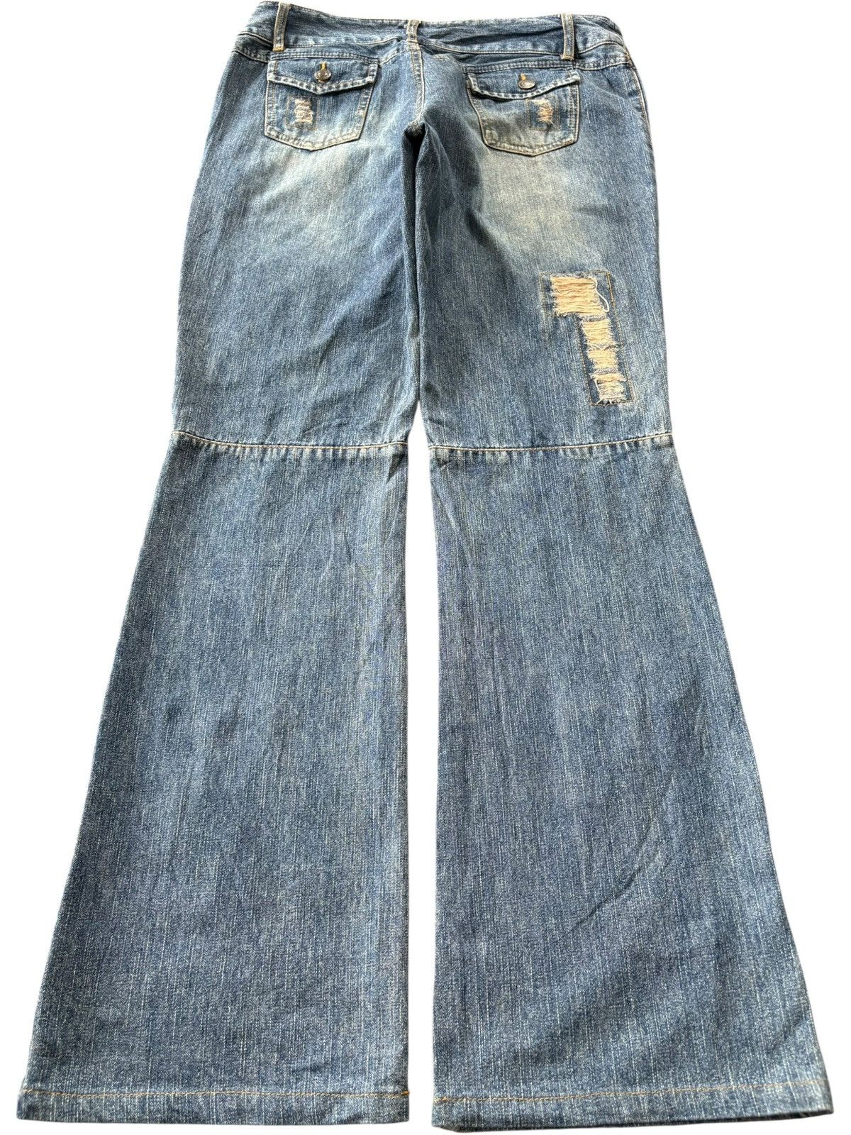 Tornado Mart Vintage Japanese Brand Distressed Patched Flare Jeans Size 32" / US 10 / IT 46 - 2 Thumbnail