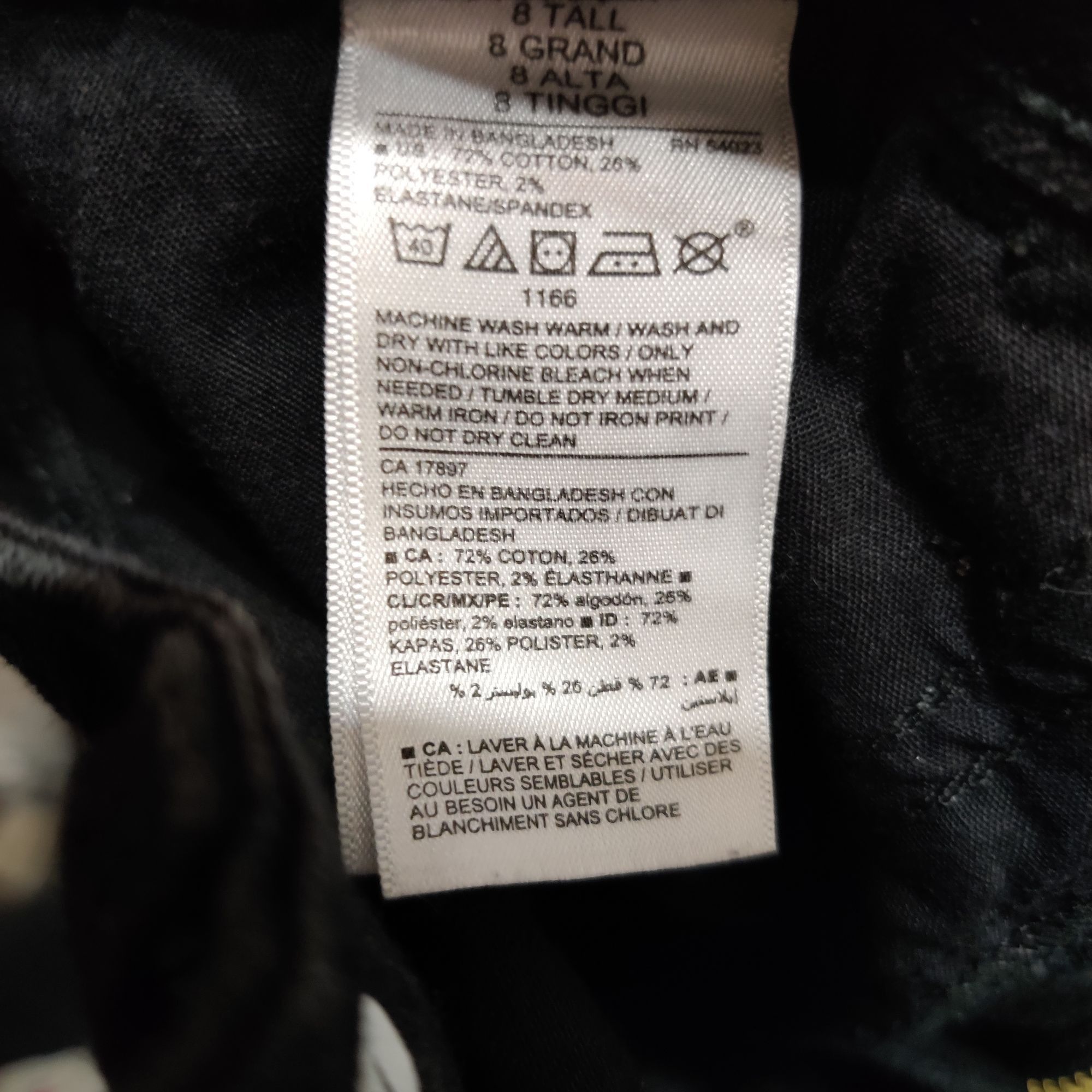 Old Navy Old Navy 8T Pop Icon Skinny mid rise distressed black jeans Size 30" / US 8 / IT 44 - 7 Thumbnail