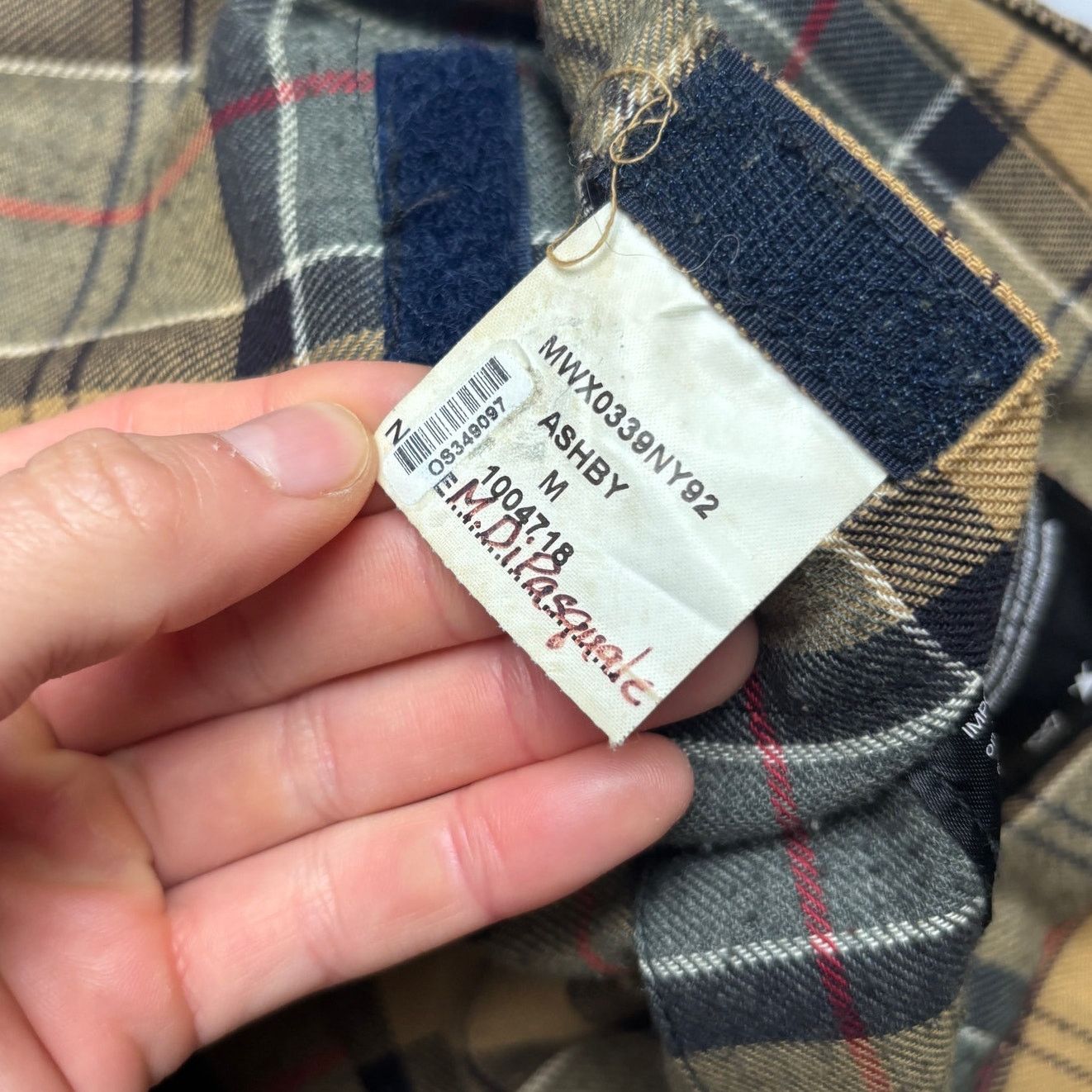 Barbour Barbour Ashby Waxed Cotton Tartan Lined Jacket Men's Medium Size US M / EU 48-50 / 2 - 6 Thumbnail