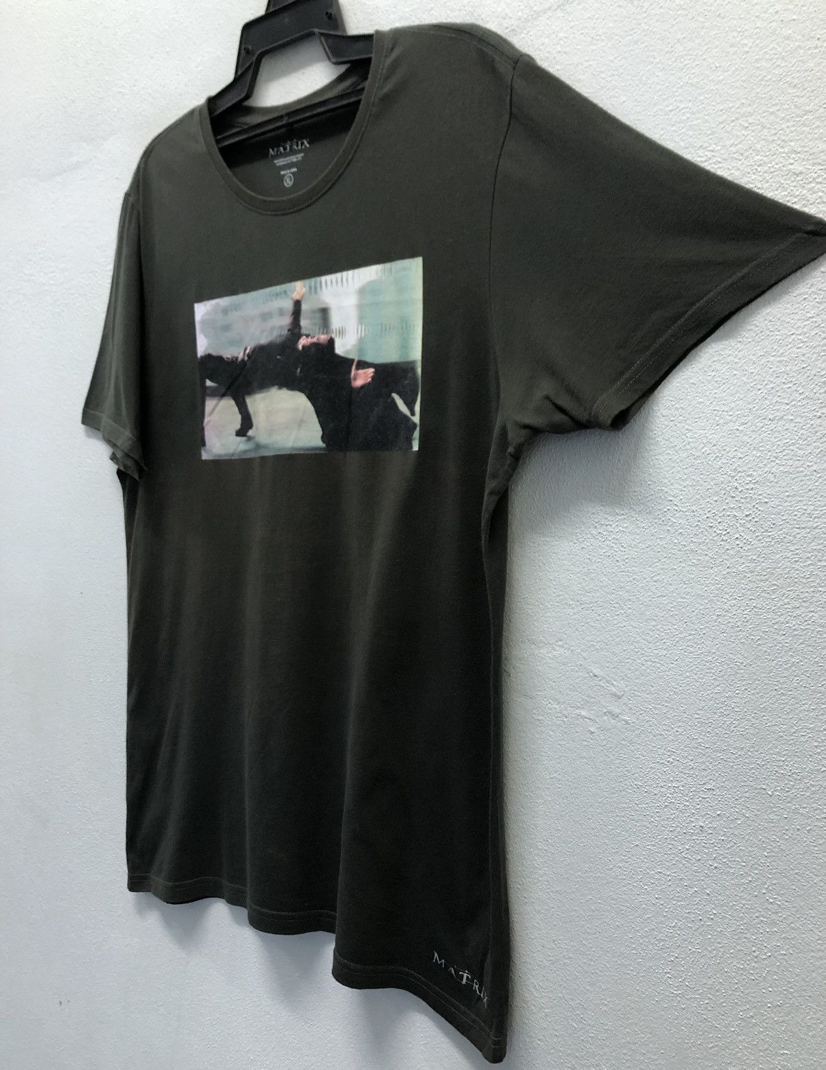 Vintage Vintage The Matrix T-Shirt Size US XL / EU 56 / 4 - 6 Thumbnail