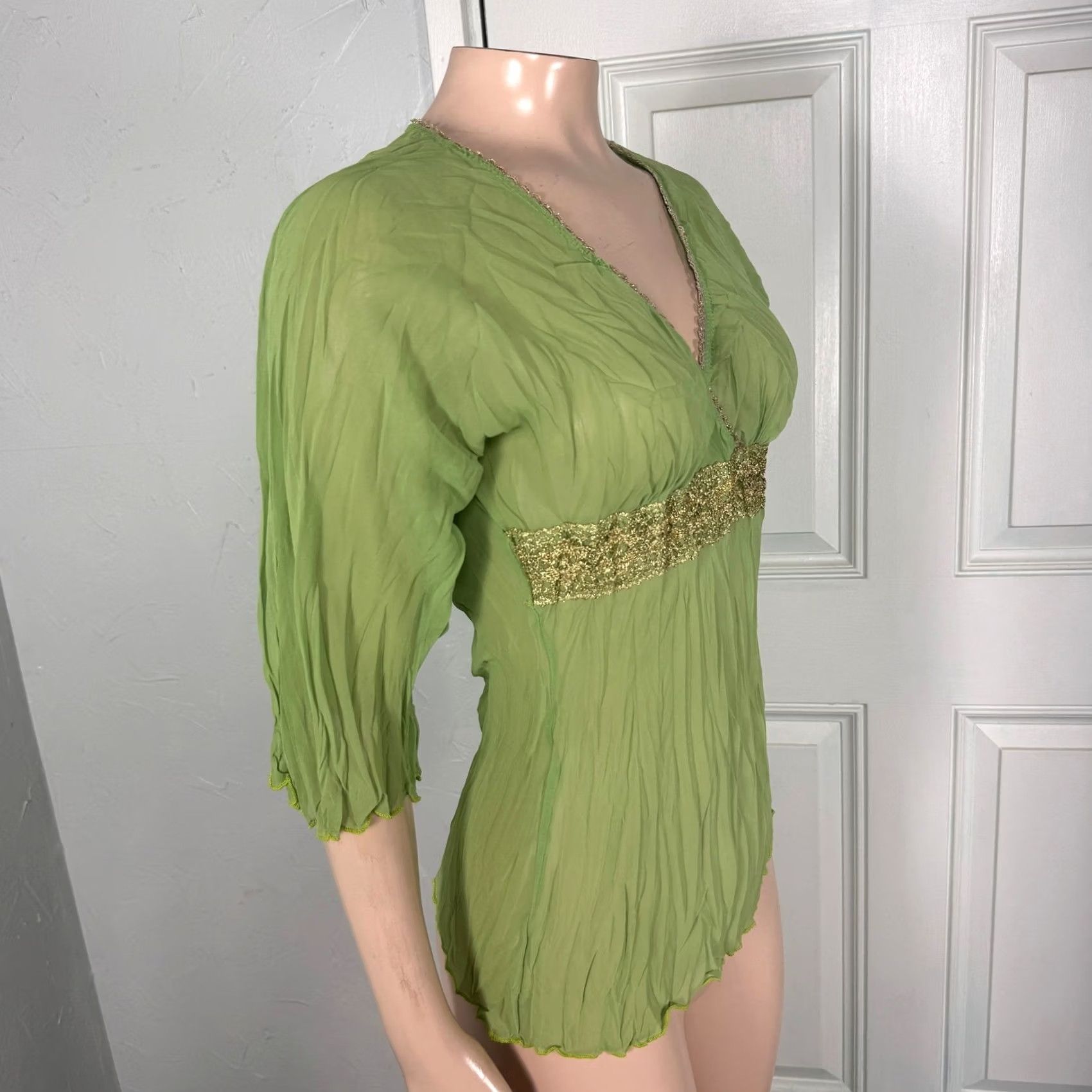 Vintage VINTAGE Pretty Good Shirt XS Half Sleeve V Neck Green 1990s Boho Polyester Lightweight Casual Mens Womens Girls Boys Size XS / US 0-2 / IT 36-38 - 5 Thumbnail