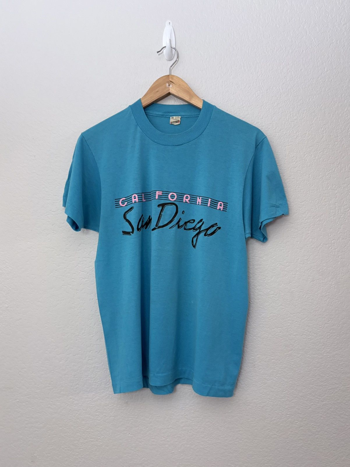 Vintage 80’s Screen Stars San Diego California Embossed Tee 50/50 Size US M / EU 48-50 / 2 - 1 Thumbnail