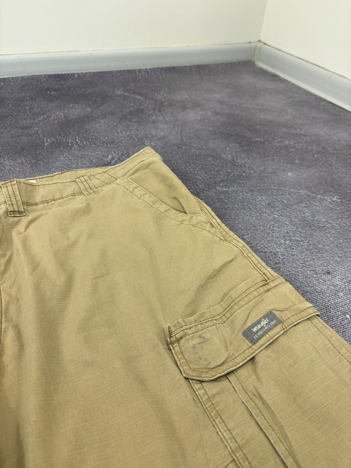 Wrangler Vintage Wrangler USA Utility Military Baggy Cargo Shorts Size US 44 / EU 60 - 4 Thumbnail