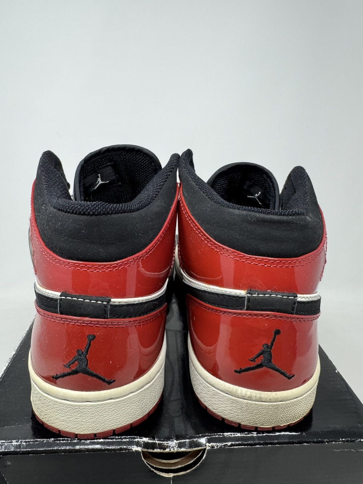 Jordan Brand Nike Air Jordan 1 Retro Patent Chicago Bulls 2003 Size US 9 / EU 42 - 5 Thumbnail