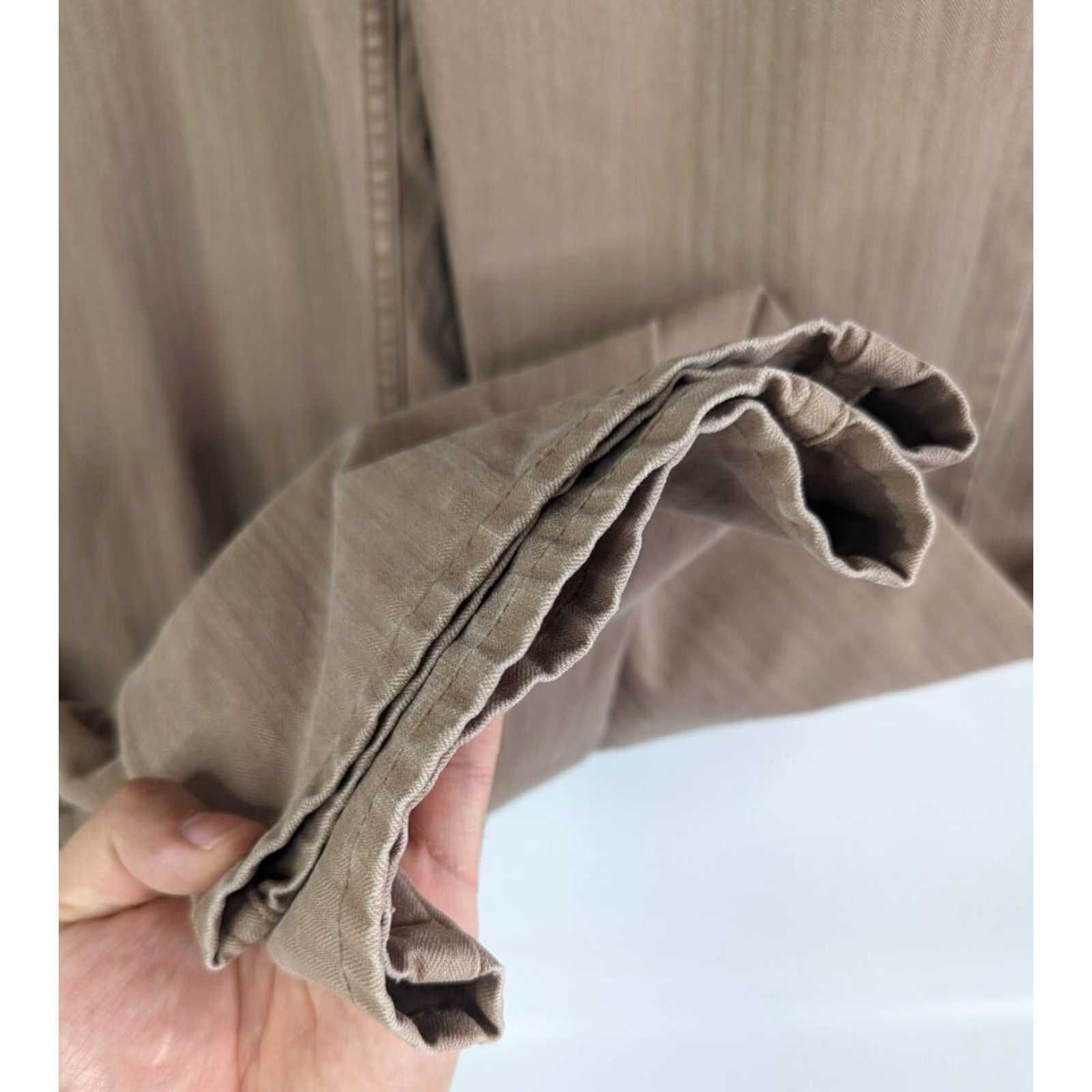 Liz Claiborne **Liz Claiborne Women's Brown Knit Stretch Pants** User: **Liz Claiborne Women's Brown Knit Stretch Pants Size 12** Size 34" / US 12 / IT 48 - 3 Thumbnail