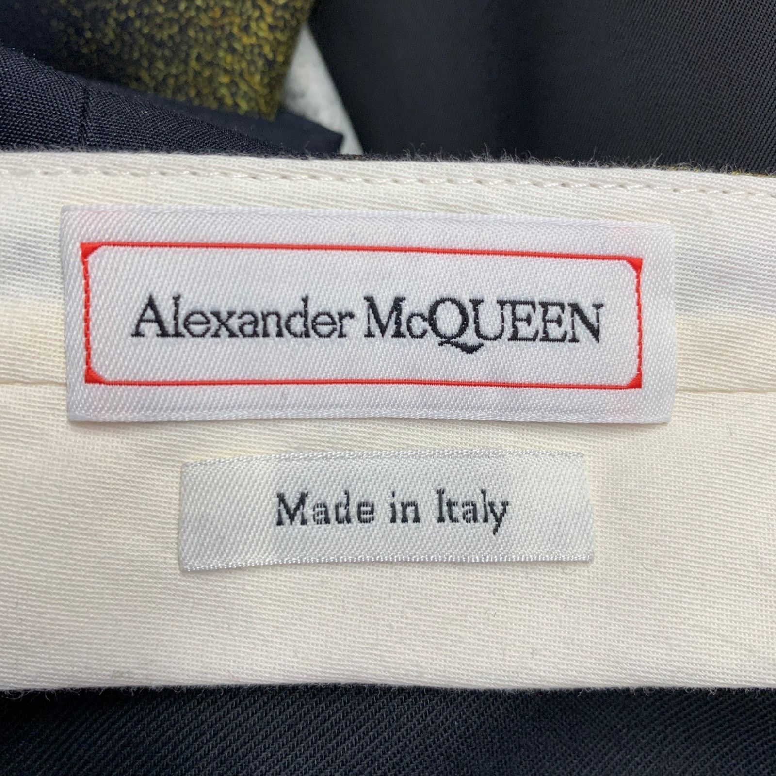 Alexander McQueen FW22 Size 38 Black White Yellow Painted Viscose Suit Size 38R - 14 Thumbnail