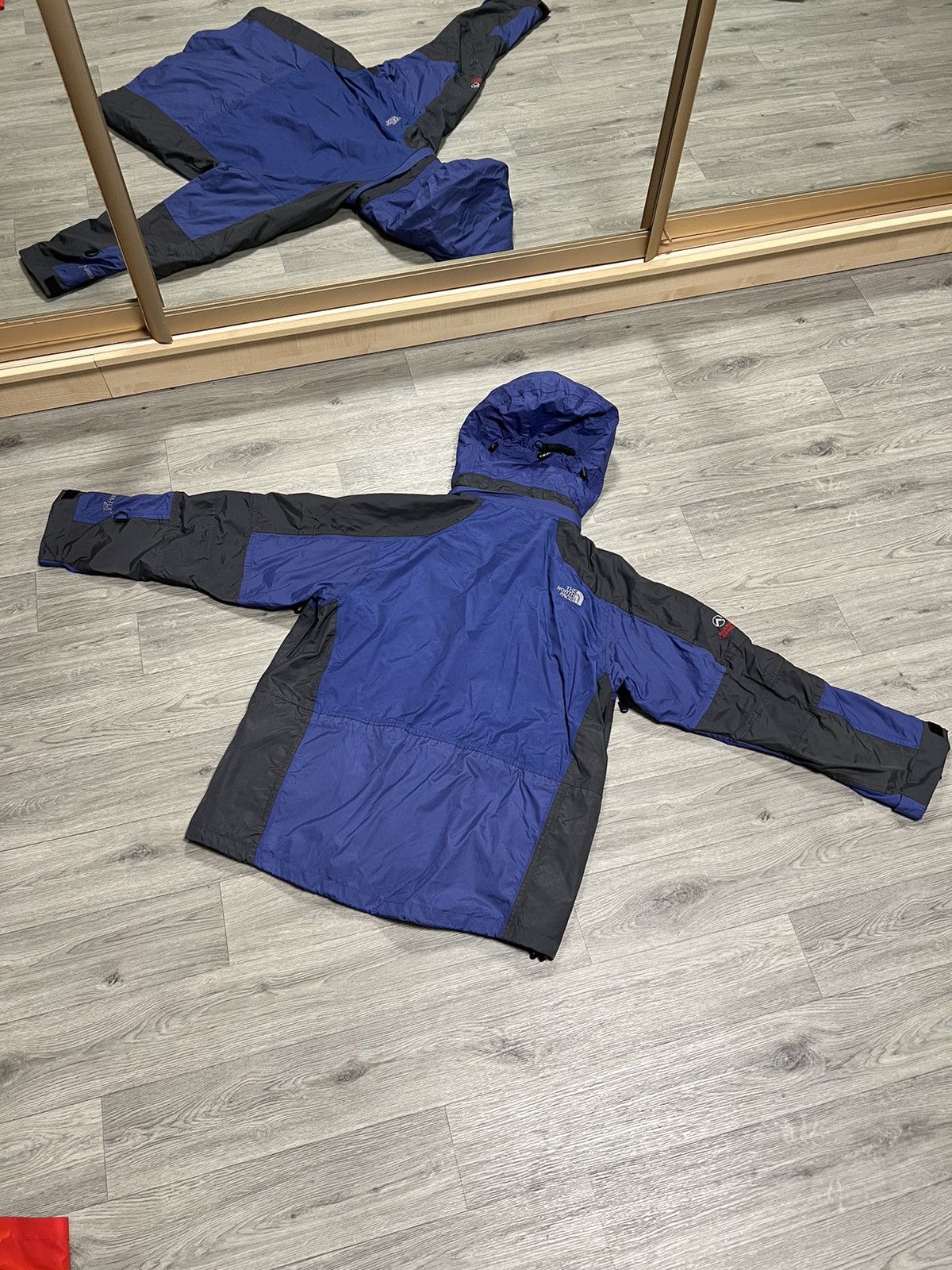 The North Face The North Face summit series gore-Tex xcr vintage jacket Size US L / EU 52-54 / 3 - 5 Thumbnail