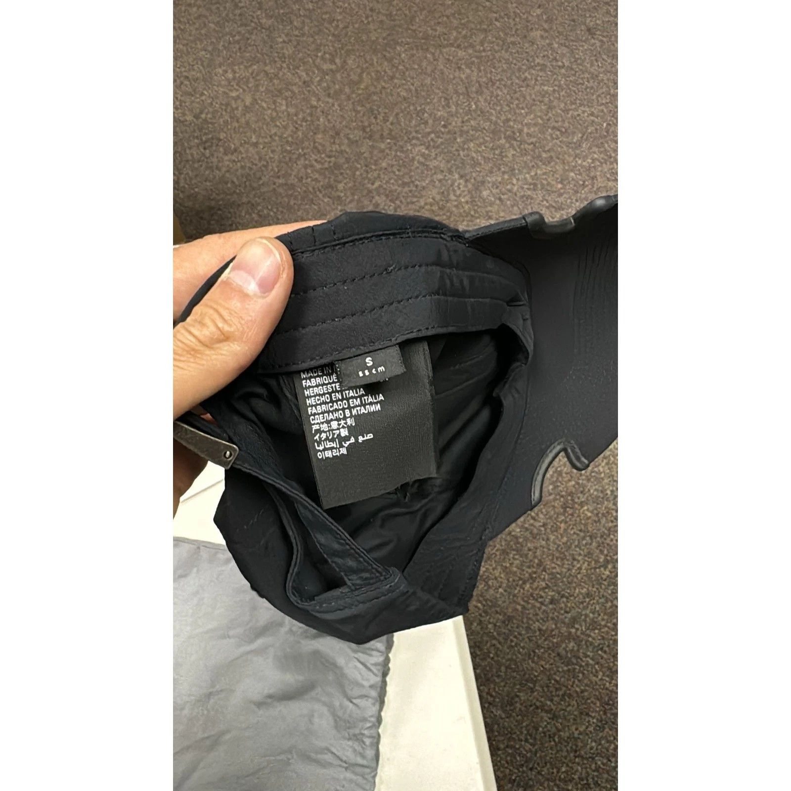Balenciaga o1rshd1 Size: S / Tracksuit Nylon Hat / Cap in Black/White Size ONE SIZE - 8 Thumbnail