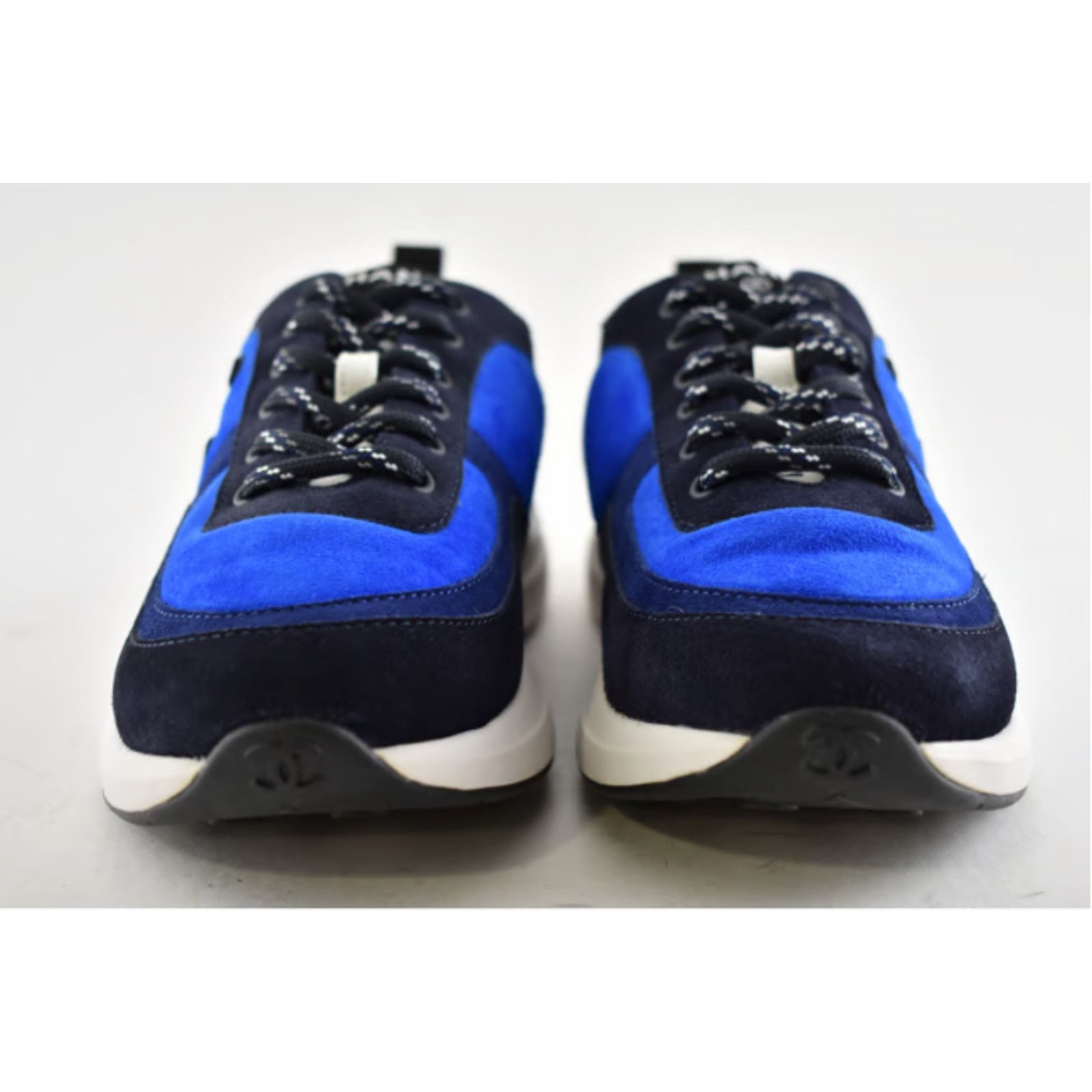 Chanel 21K CC Logo Lace Up Tie Flat Runner Trainer Sneaker 39.5 Size US 9.5 / IT 39.5 - 8 Thumbnail