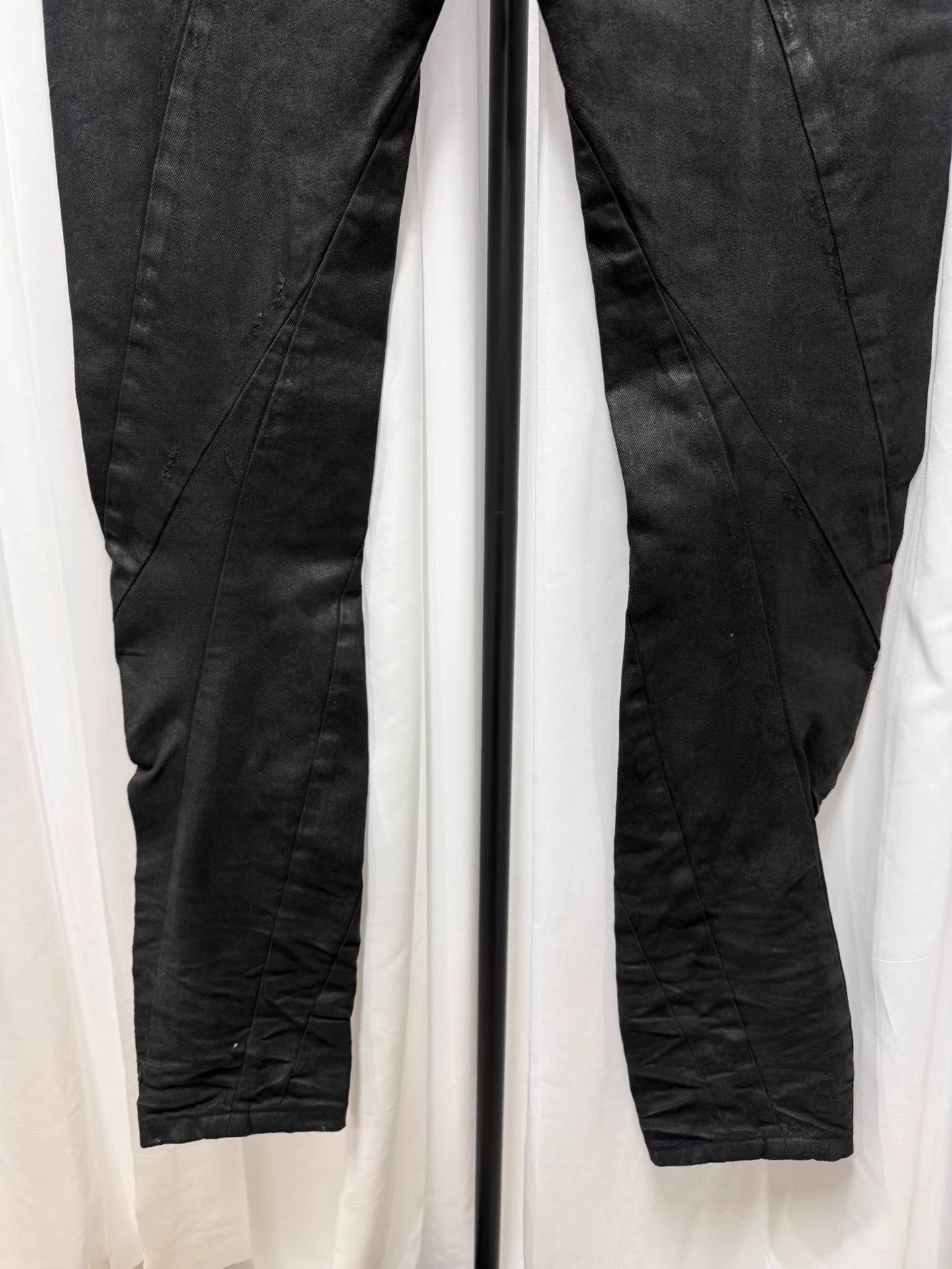 Julius Julius 7 Waxed Distressed Spiral Jeans K20 Size US 31 - 6 Thumbnail
