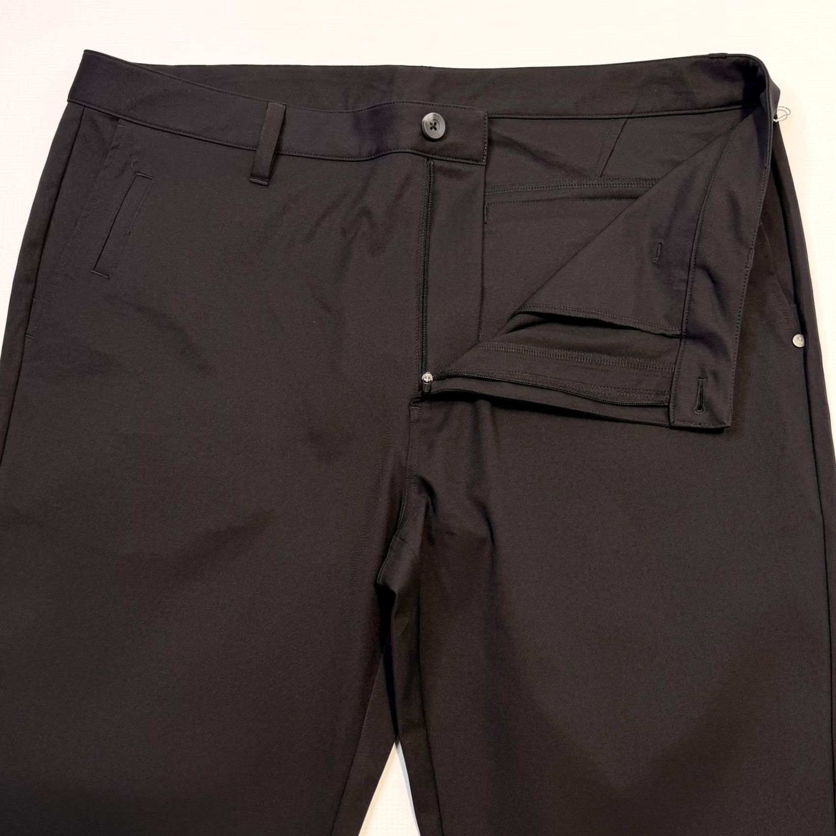 Vuori Vuori Pants Mens 38 Black Cascade Tech Chino Stretch Golf Travel Quick Dry V427 Size US 38 / EU 54 - 6 Thumbnail
