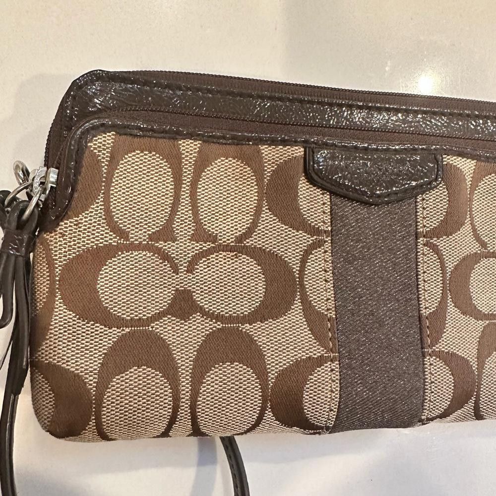 Coach Coach Signature Khaki Mahogany Canvas Double Zip Wristlet Size ONE SIZE - 4 Thumbnail