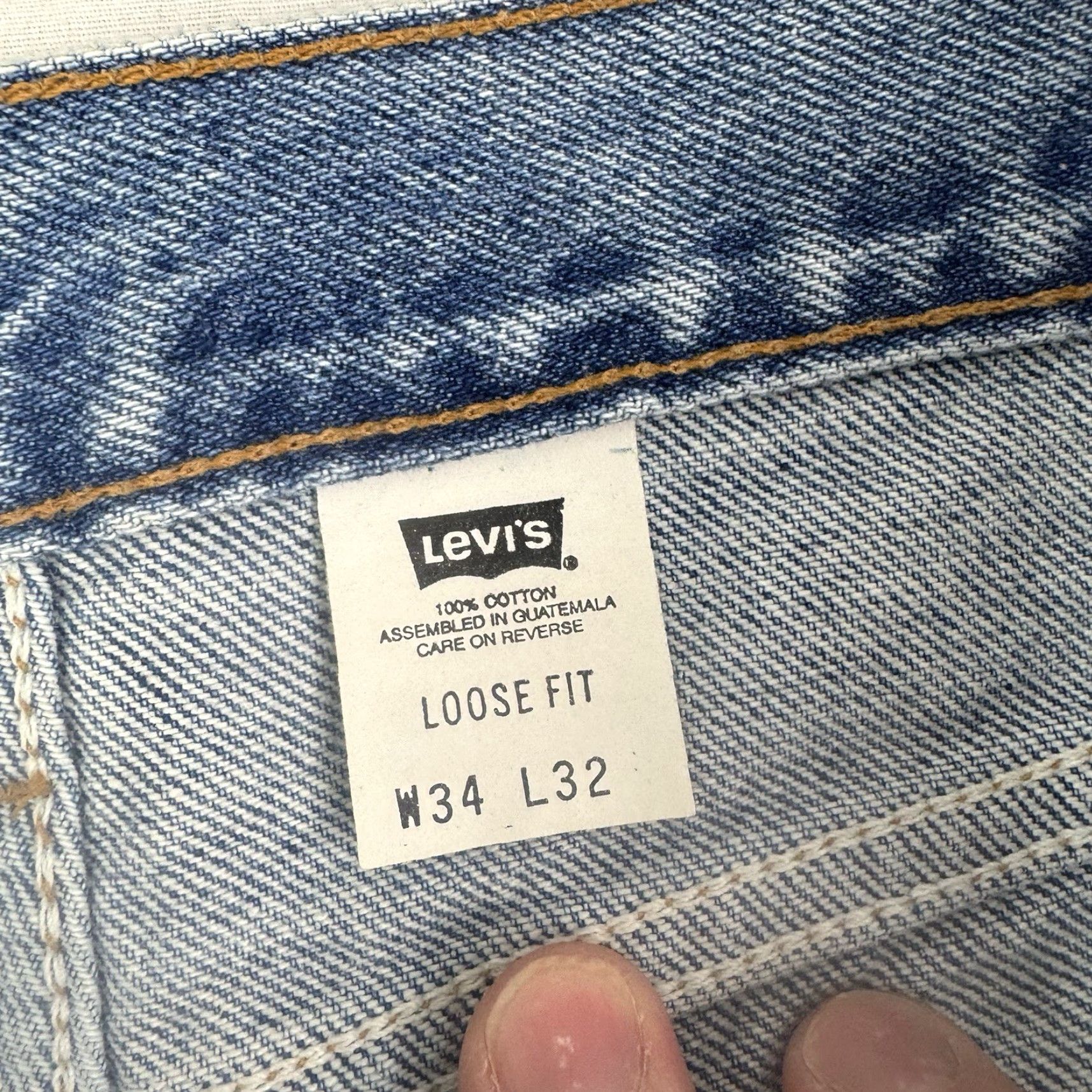 Levi's VINTAGE Levi's 545 Jeans Adult 34x32 Blue Grunge 90s Y2K Brown Tab Levis 545 Jeans Mens Regular 34 Blue 90s Grunge USA Jeans Size US 34 / EU 50 - 3 Thumbnail