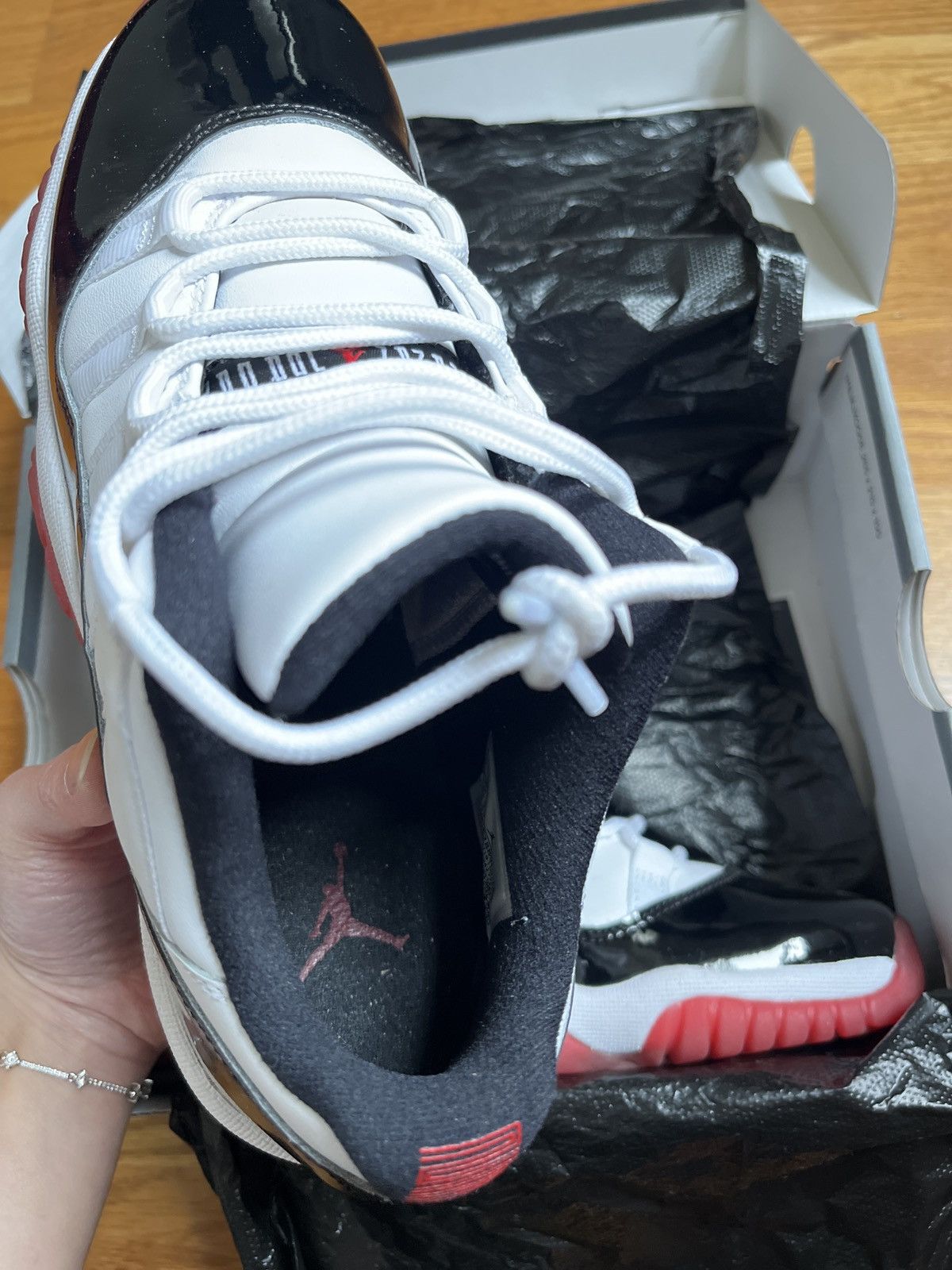 Jordan Brand × Nike Concord Bred Jordan 11s Size US 5 / IT 35 - 5 Thumbnail