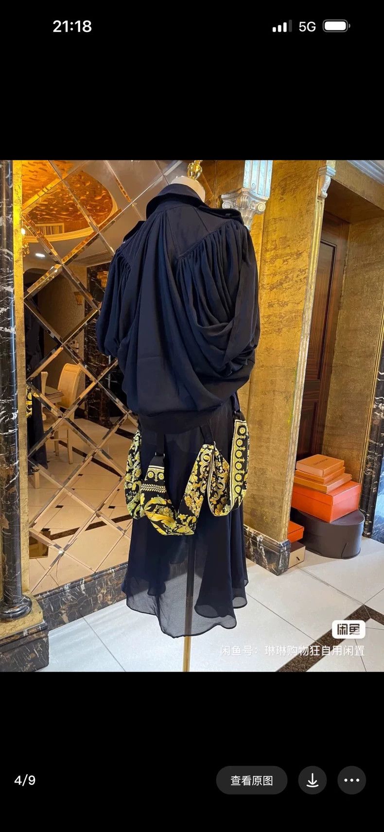 Versace Versace Three-dimensional court trench coat coat Size M / US 6-8 / IT 42-44 - 4 Thumbnail