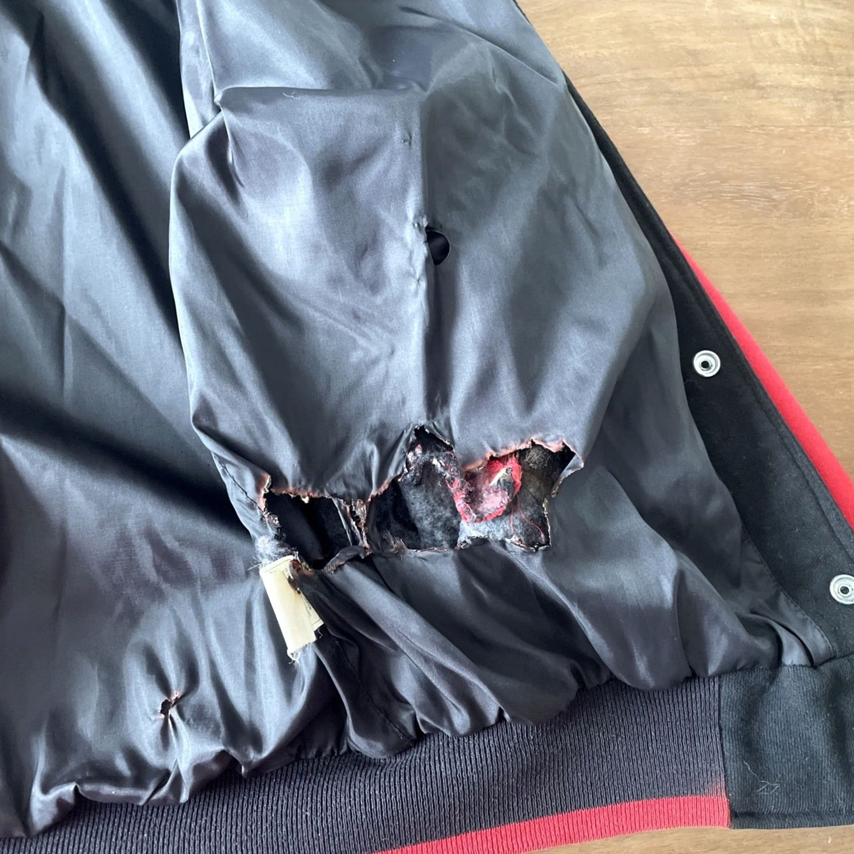 Fruit Of The Loom VINTAGE Fruit of the Loom Varsity Jacket Jacket L Black Red Cotton Retro Mens 90s College Sports Vietnam? Size US L / EU 52-54 / 3 - 7 Thumbnail