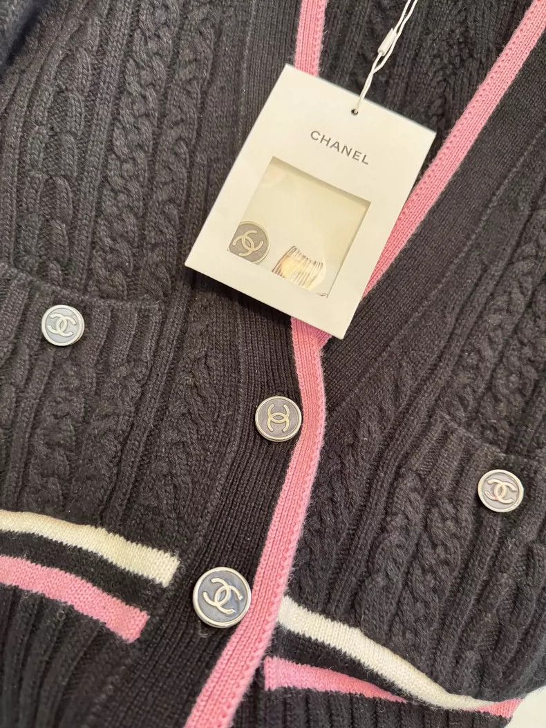 Chanel Chanel Color-matched college-style knitted cardigan jacket Size XS / US 0-2 / IT 36-38 - 6 Thumbnail